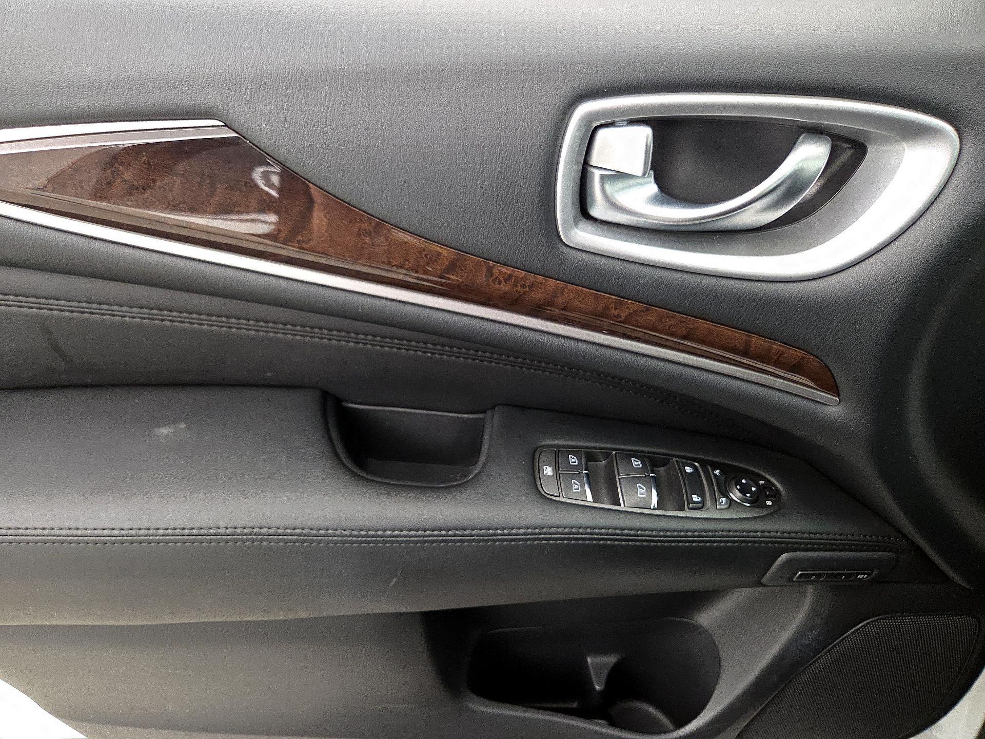 Thumbnail: 2015 INFINITI QX60 - 12