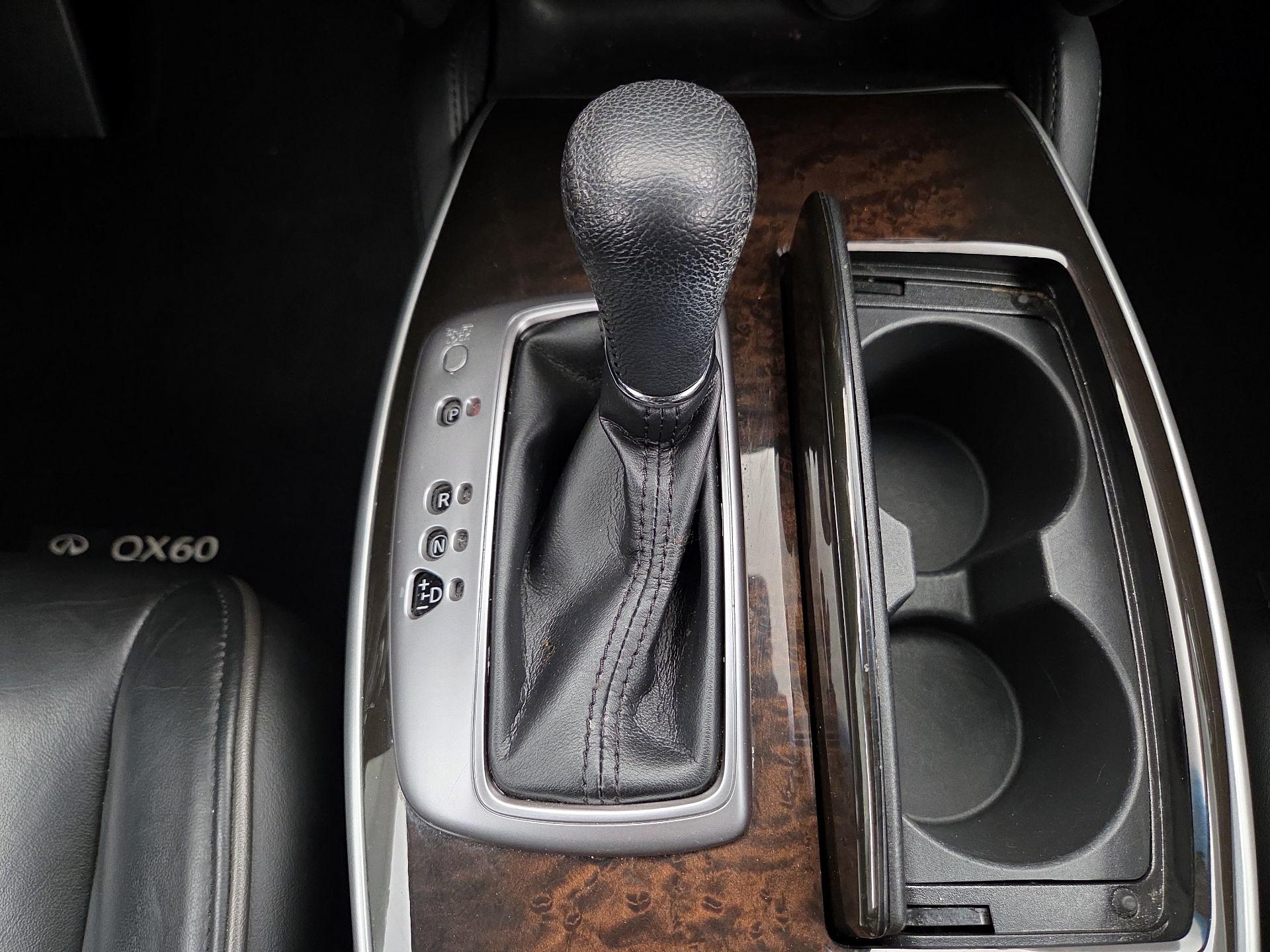 Thumbnail: 2015 INFINITI QX60 - 18
