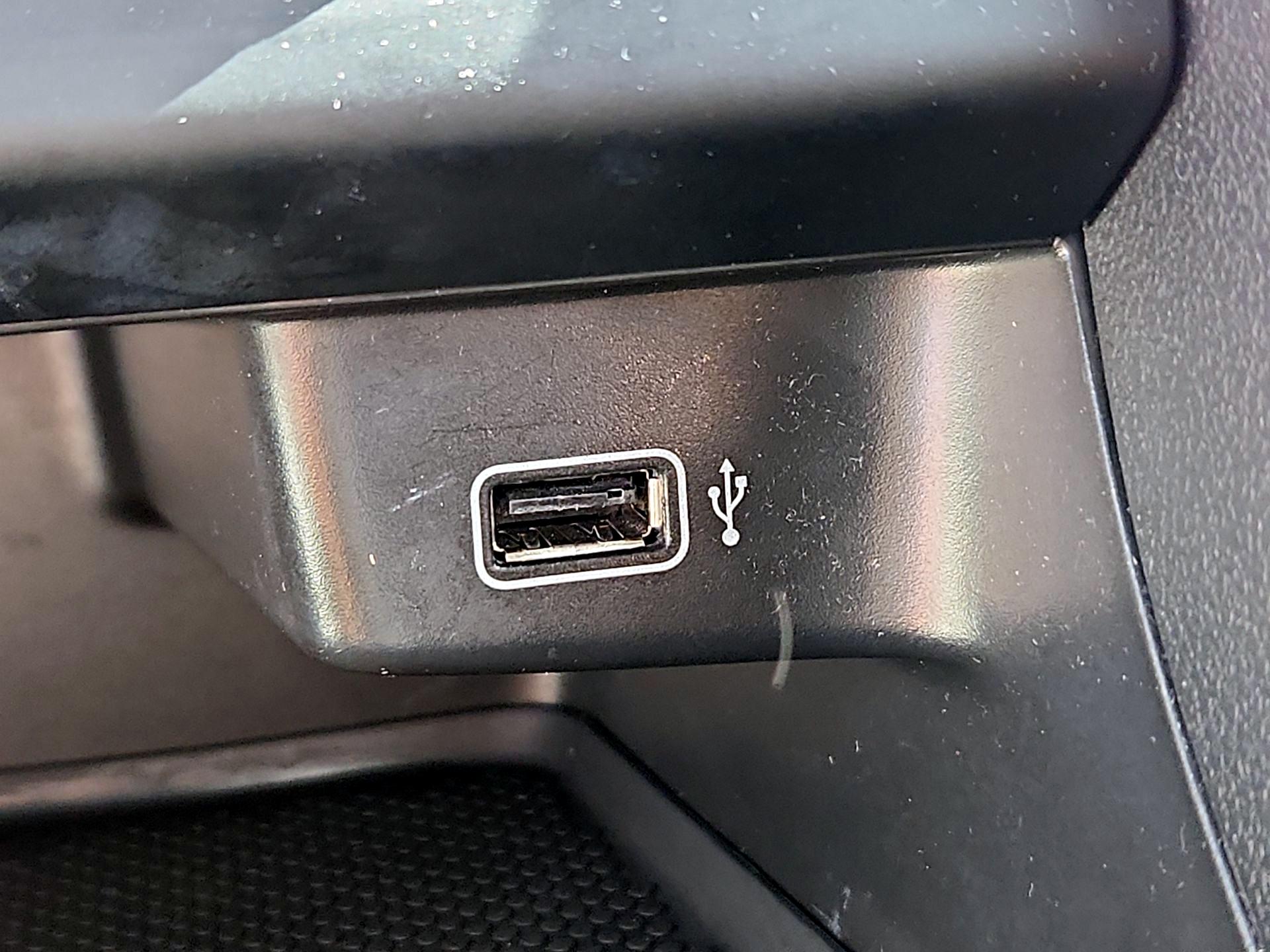 Thumbnail: 2019 Volkswagen Jetta - 16