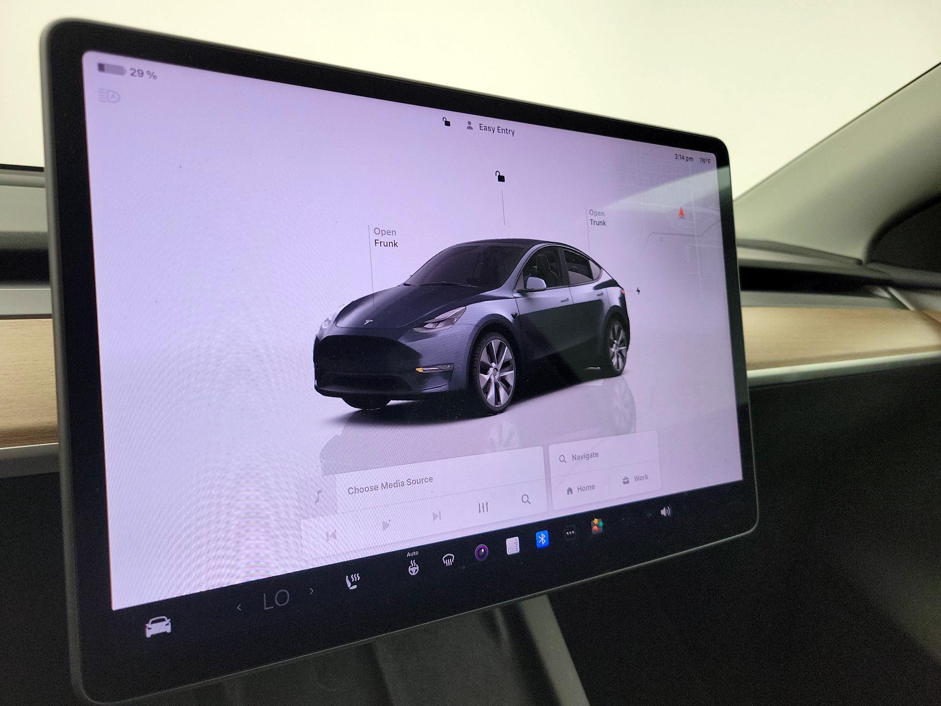 Thumbnail: 2023 Tesla Model Y - 16