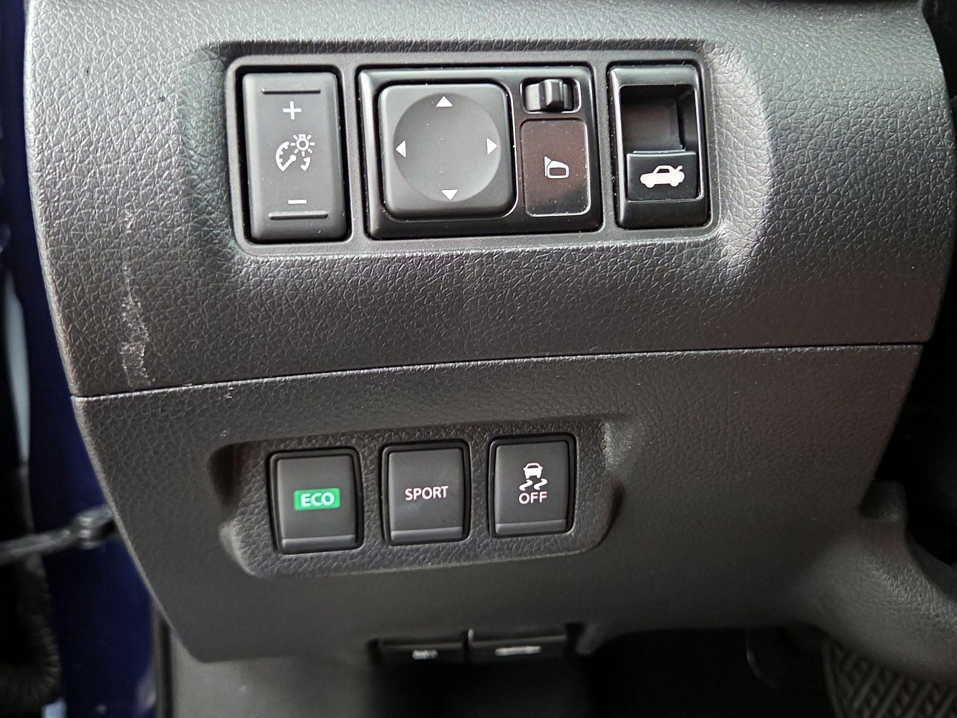 Thumbnail: 2018 Nissan Sentra - 13