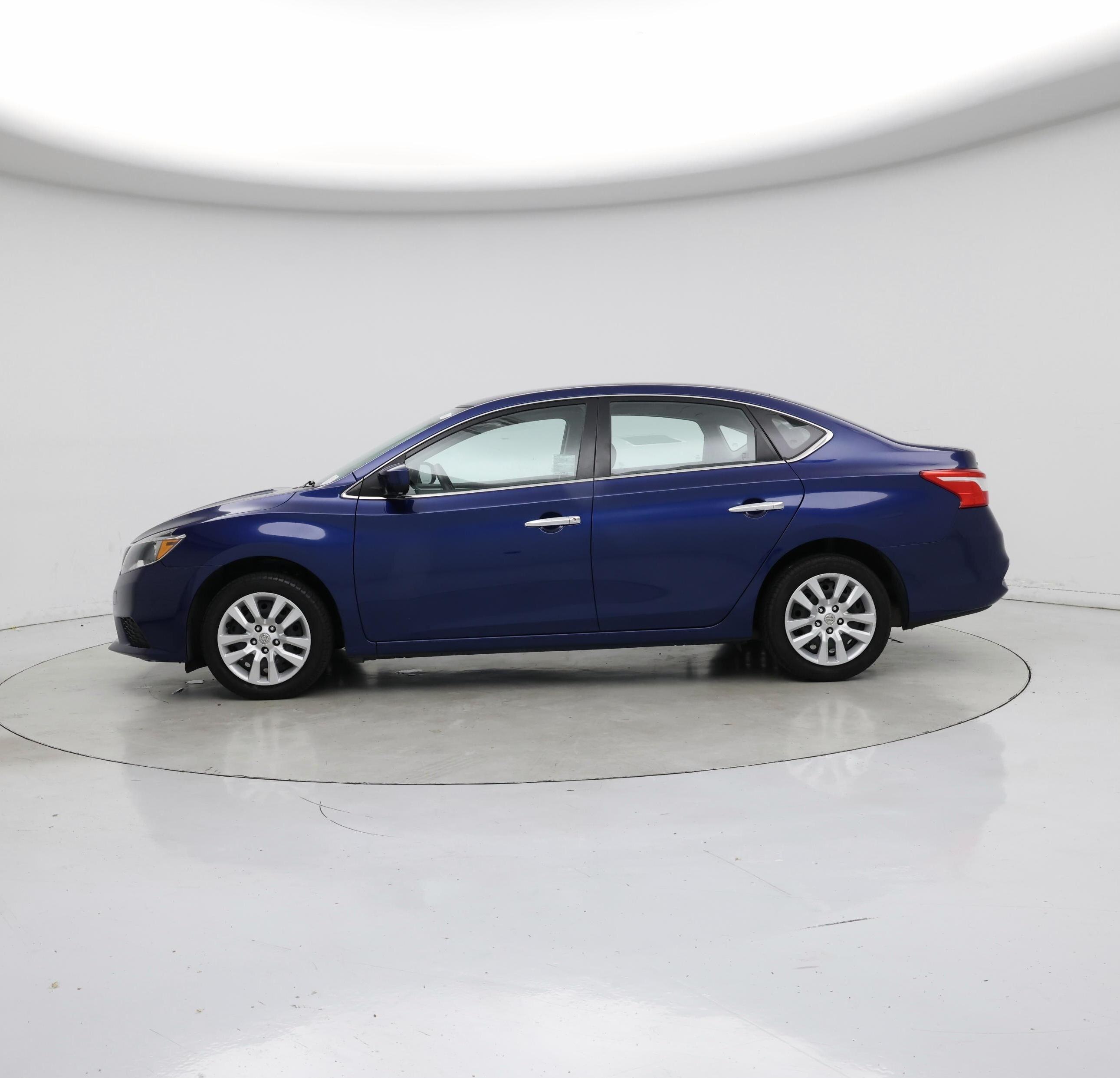 Thumbnail: 2018 Nissan Sentra - 3
