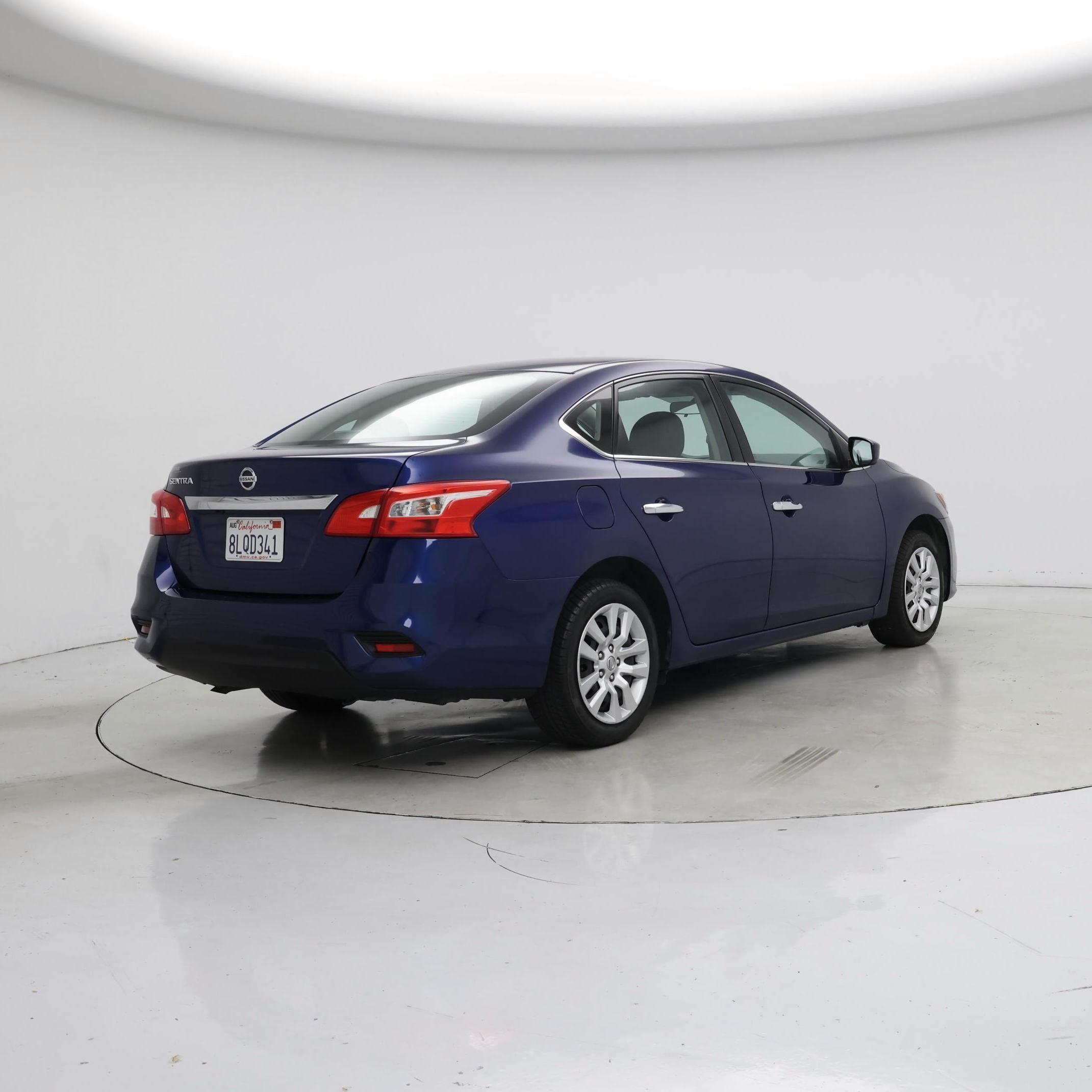 Thumbnail: 2018 Nissan Sentra - 8