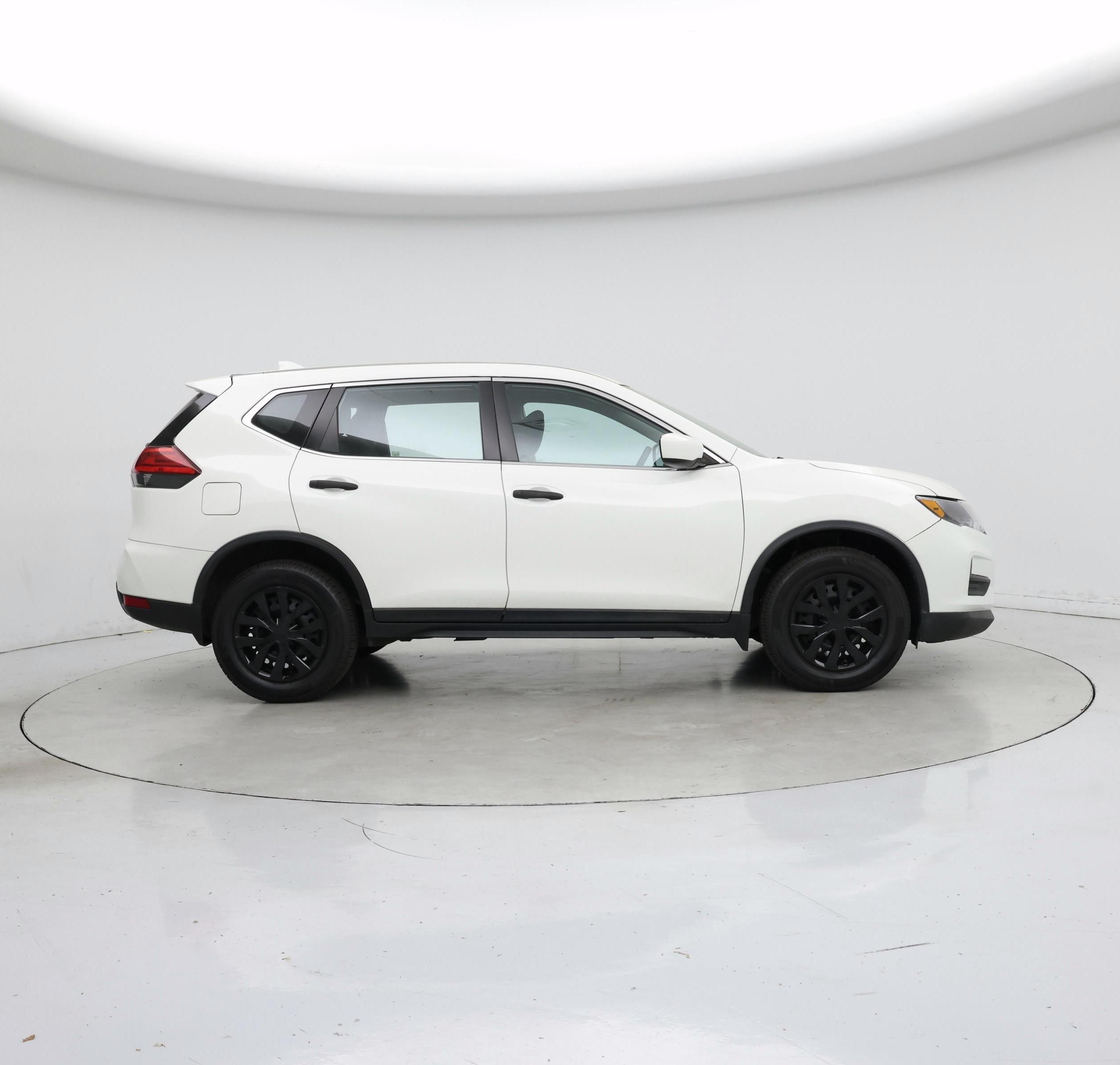 Thumbnail: 2017 Nissan Rogue - 7