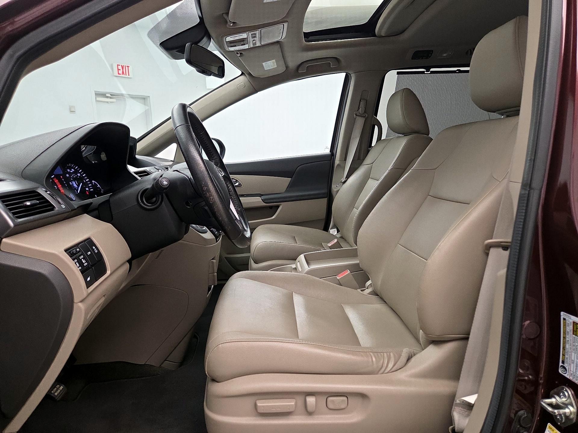 Thumbnail: 2014 Honda Odyssey - 11