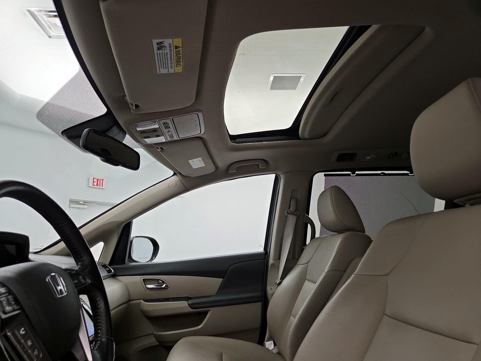 Thumbnail: 2014 Honda Odyssey - 19