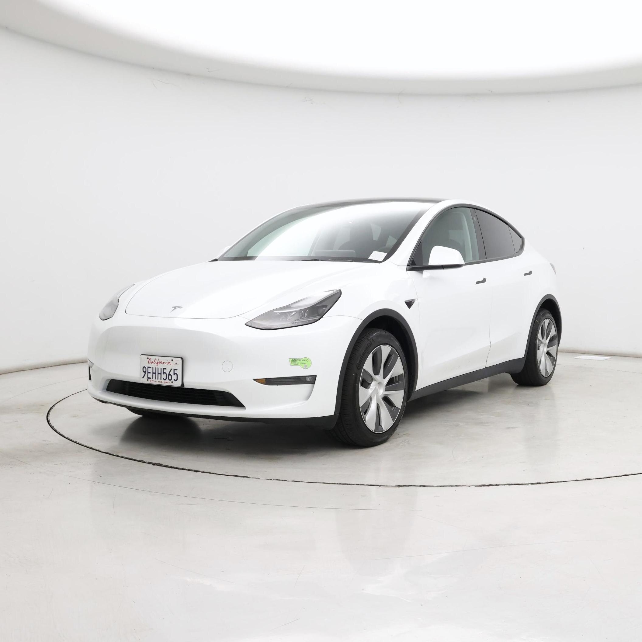 Thumbnail: 2023 Tesla Model Y - 4