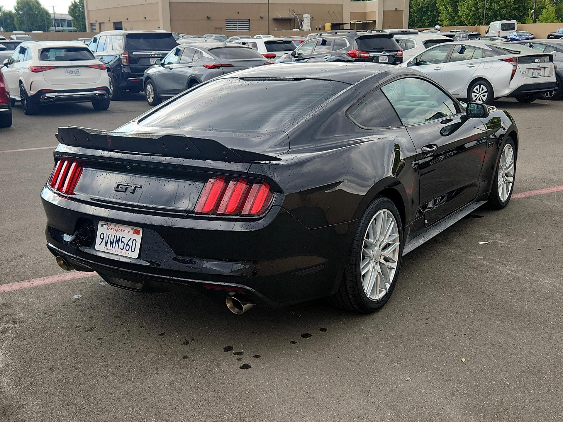 Thumbnail: 2017 Ford Mustang - 5