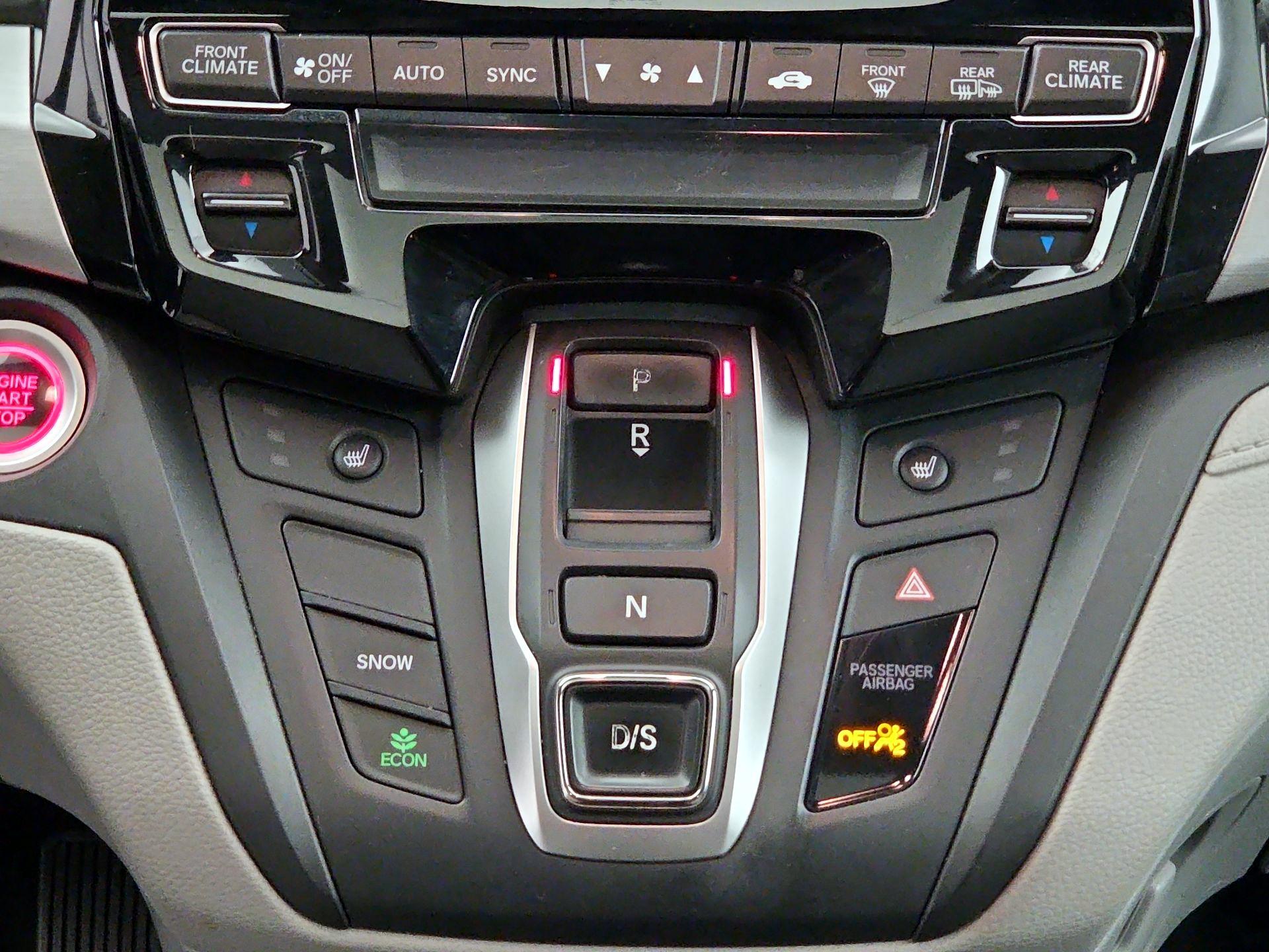 Thumbnail: 2018 Honda Odyssey - 17