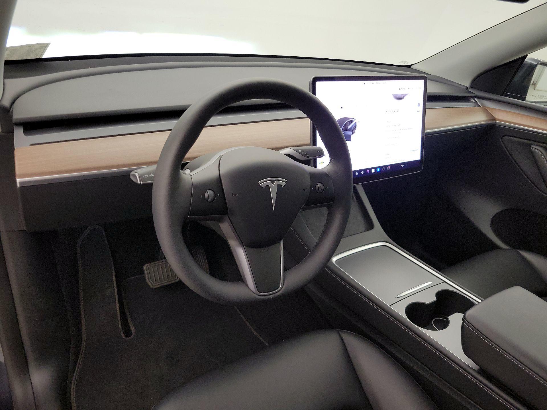 Thumbnail: 2024 Tesla Model Y - 9