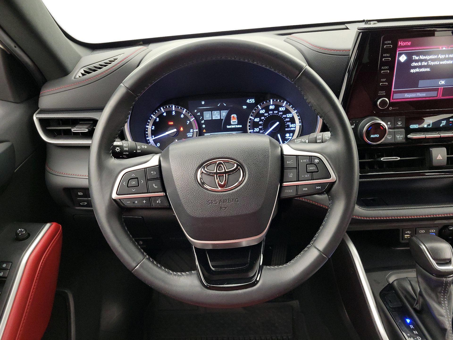 Thumbnail: 2022 Toyota Highlander - 10