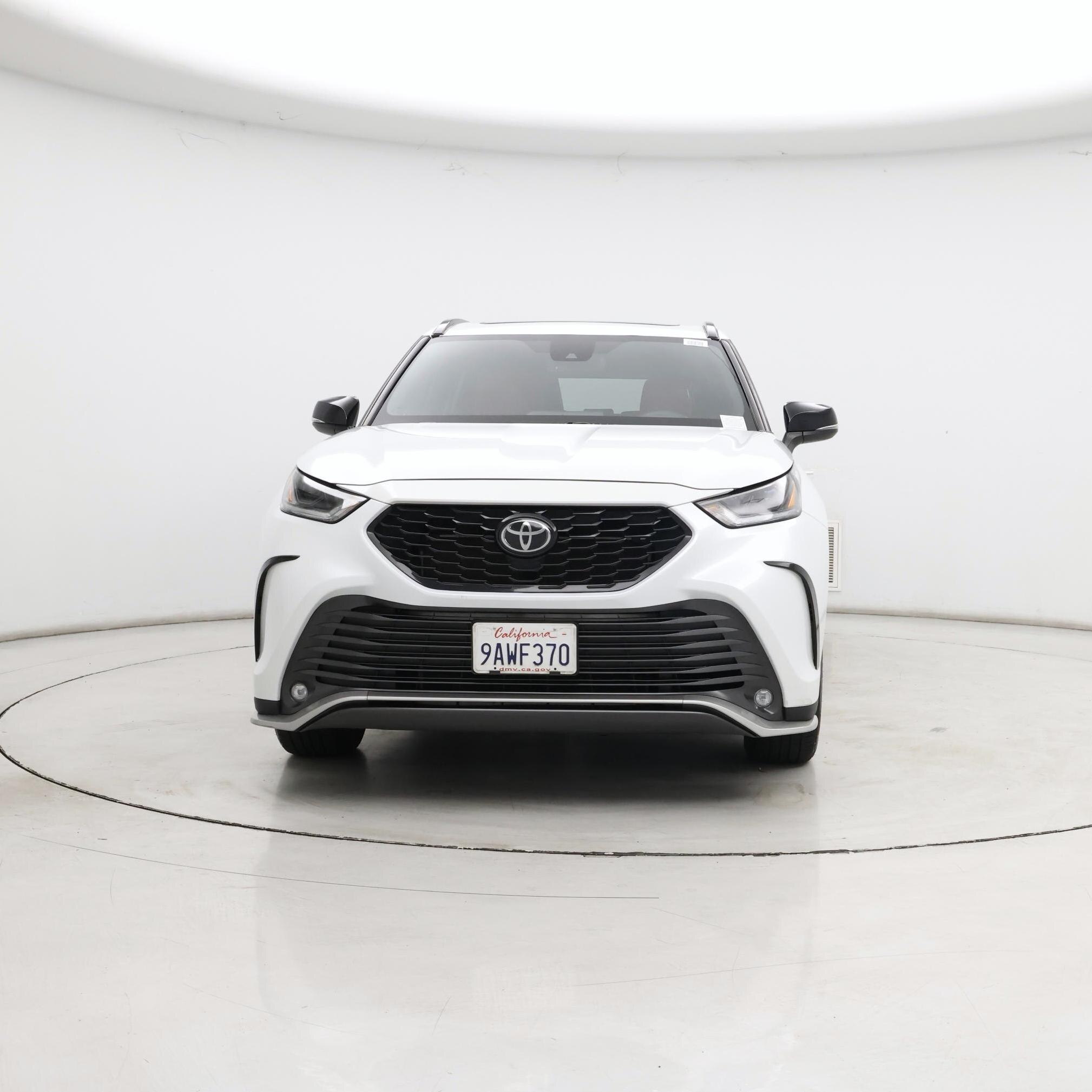 Thumbnail: 2022 Toyota Highlander - 5