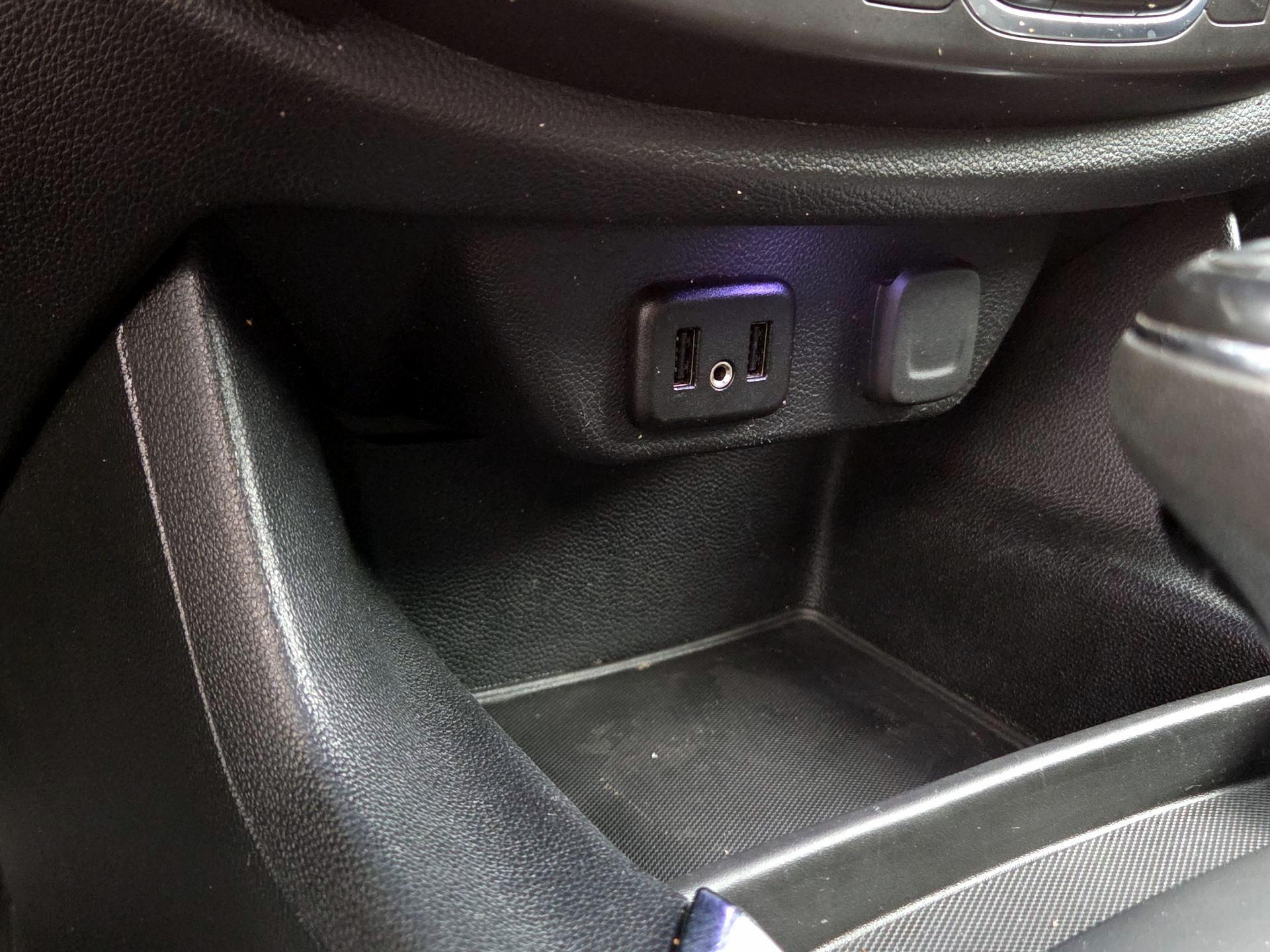 Thumbnail: 2019 Chevrolet Traverse - 18