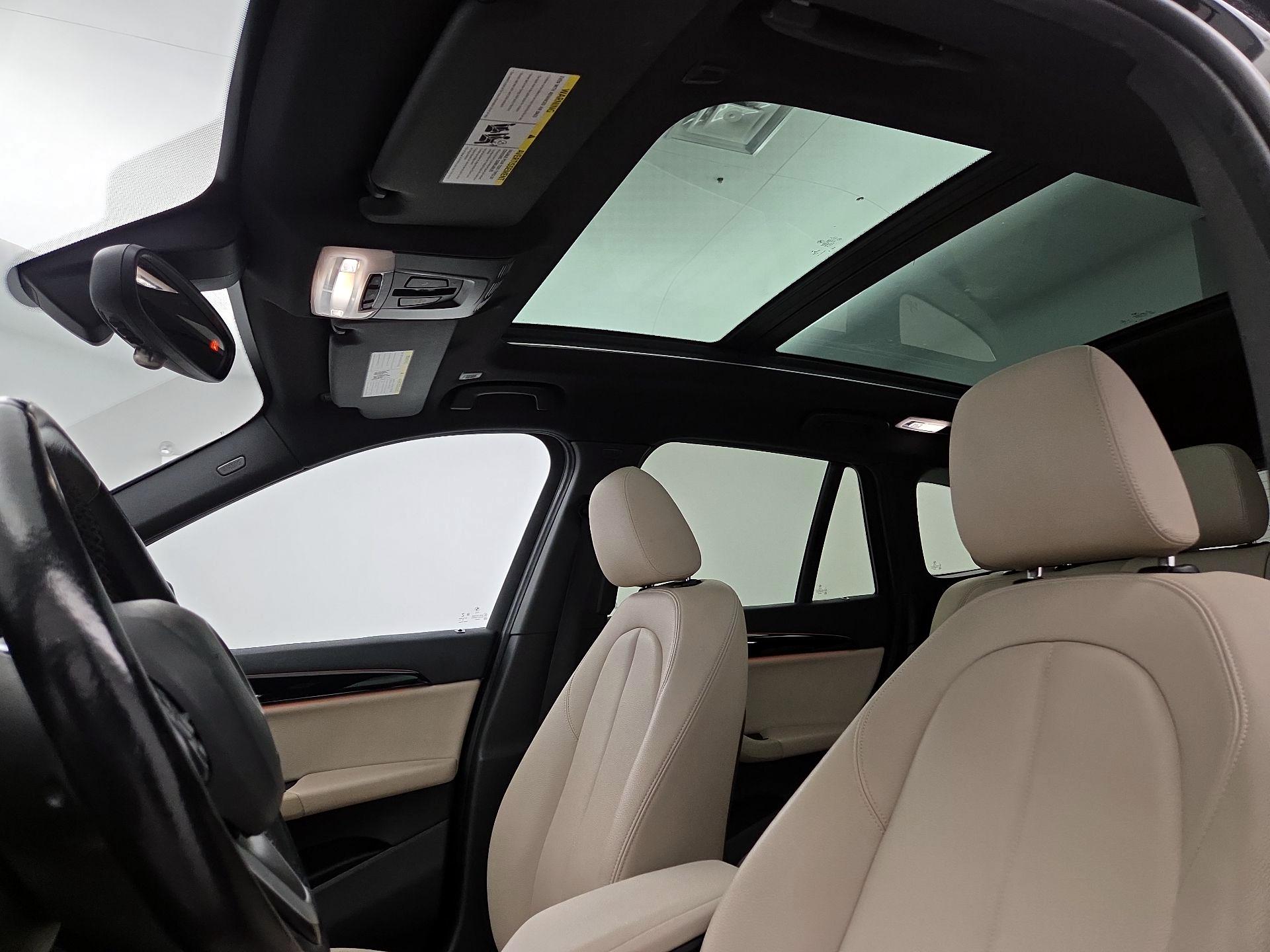 Thumbnail: 2019 BMW X1 - 19
