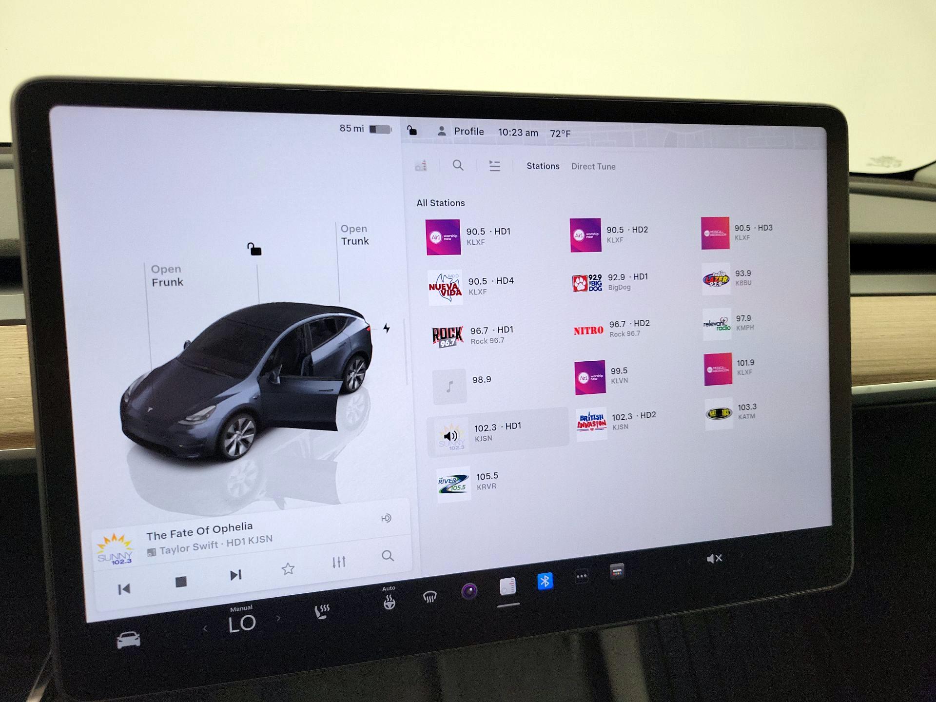 Thumbnail: 2023 Tesla Model Y - 15