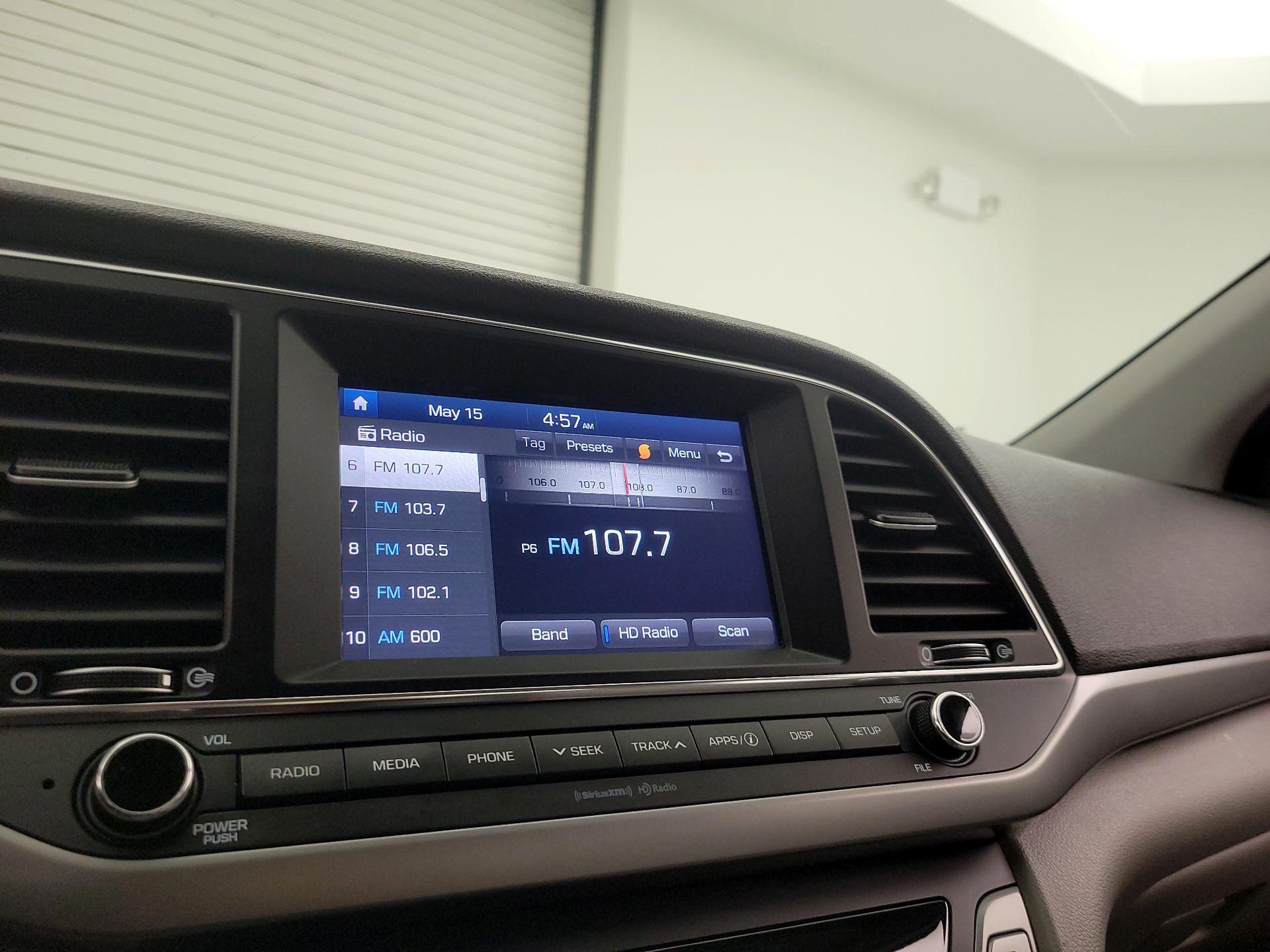 Thumbnail: 2017 Hyundai Elantra - 15