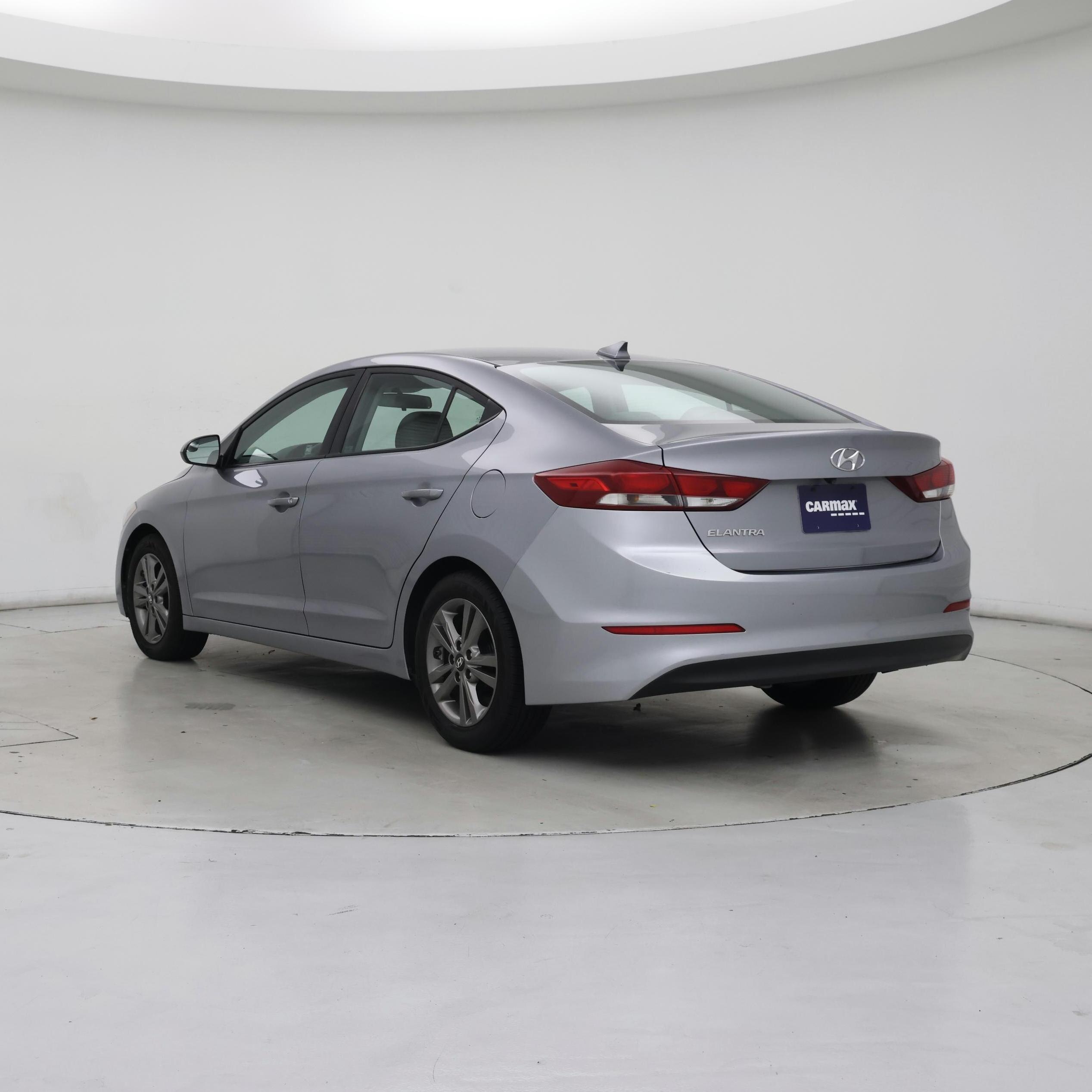 Thumbnail: 2017 Hyundai Elantra - 2