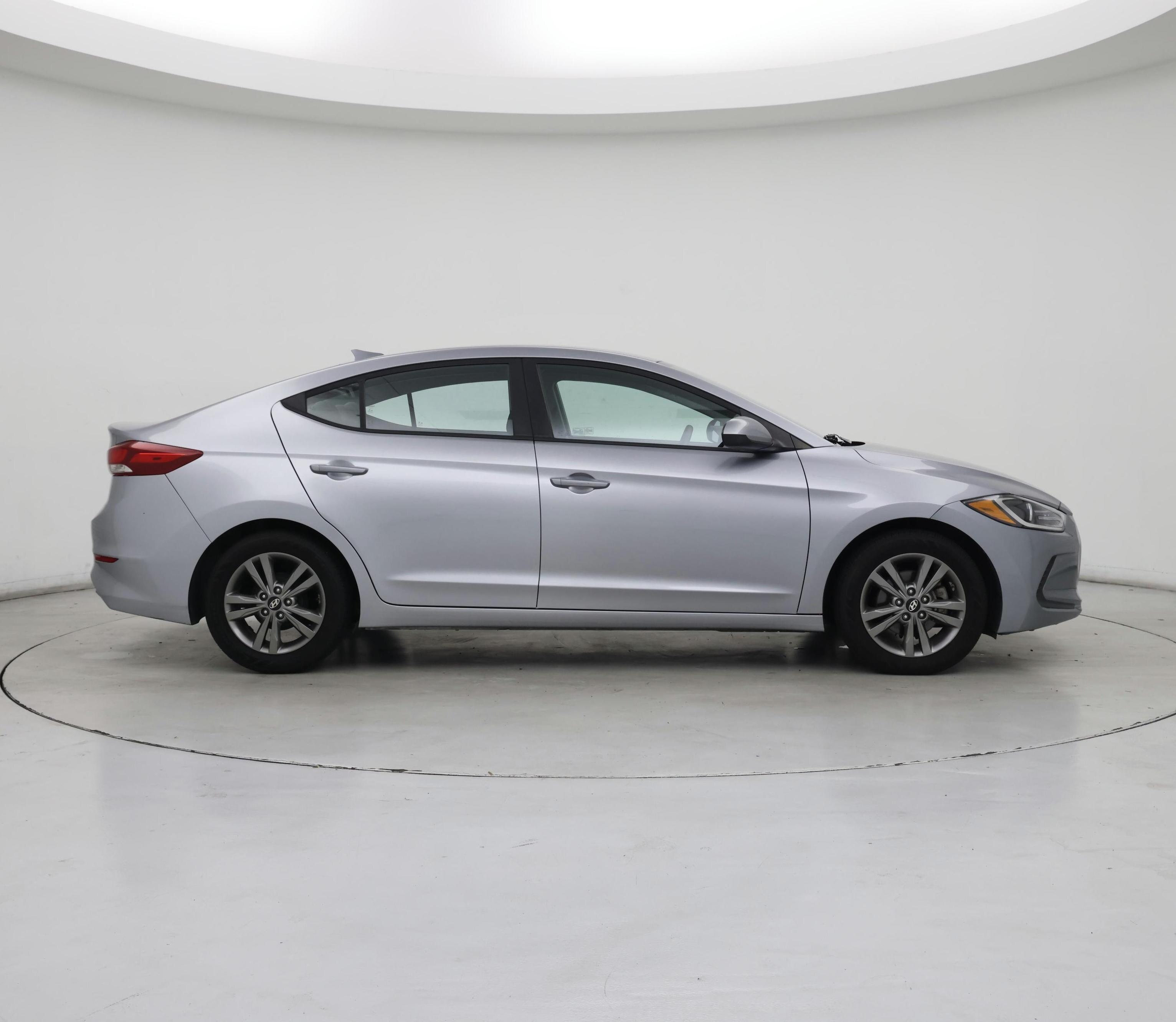 Thumbnail: 2017 Hyundai Elantra - 7