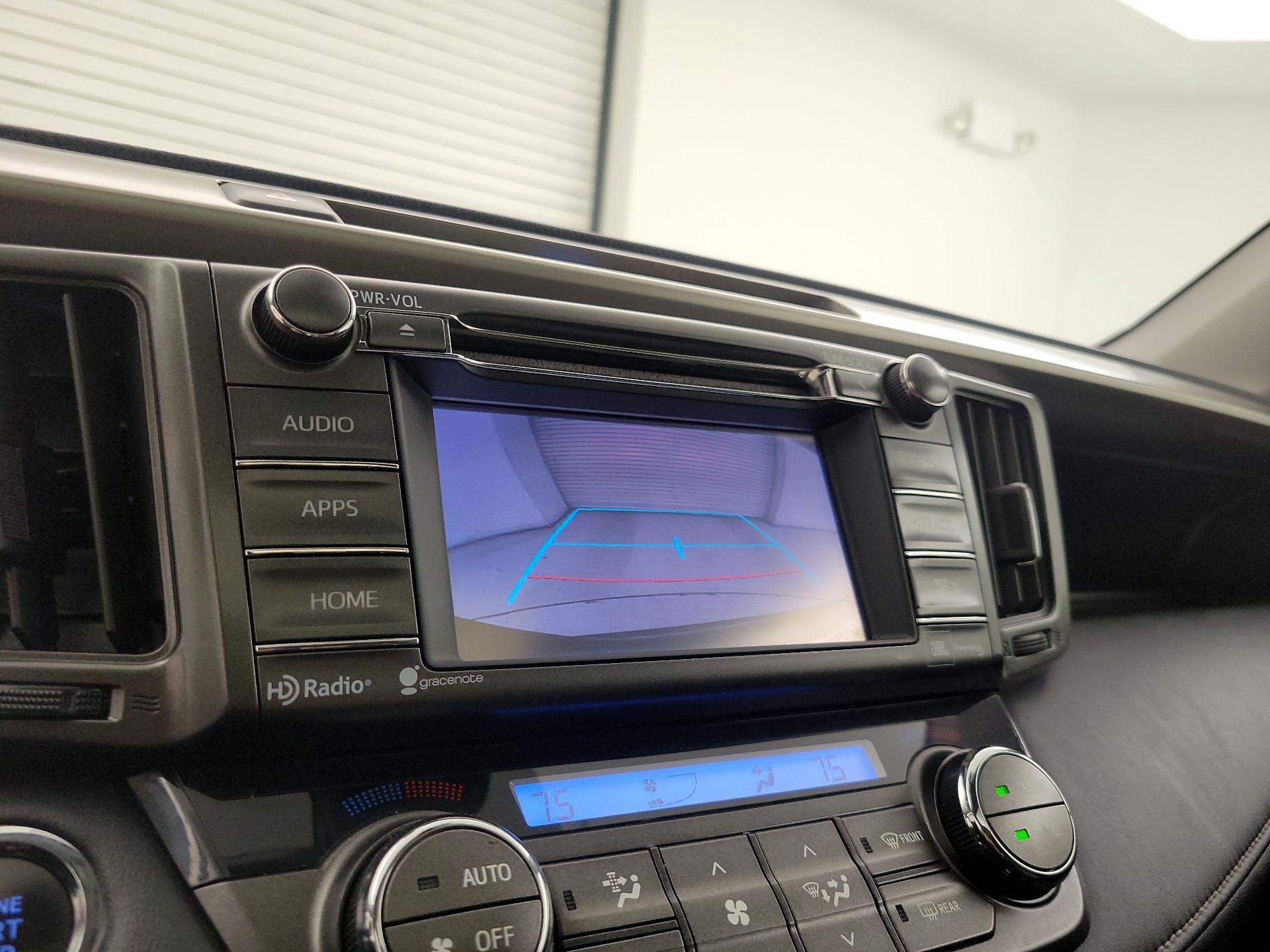 Thumbnail: 2015 Toyota RAV4 - 14