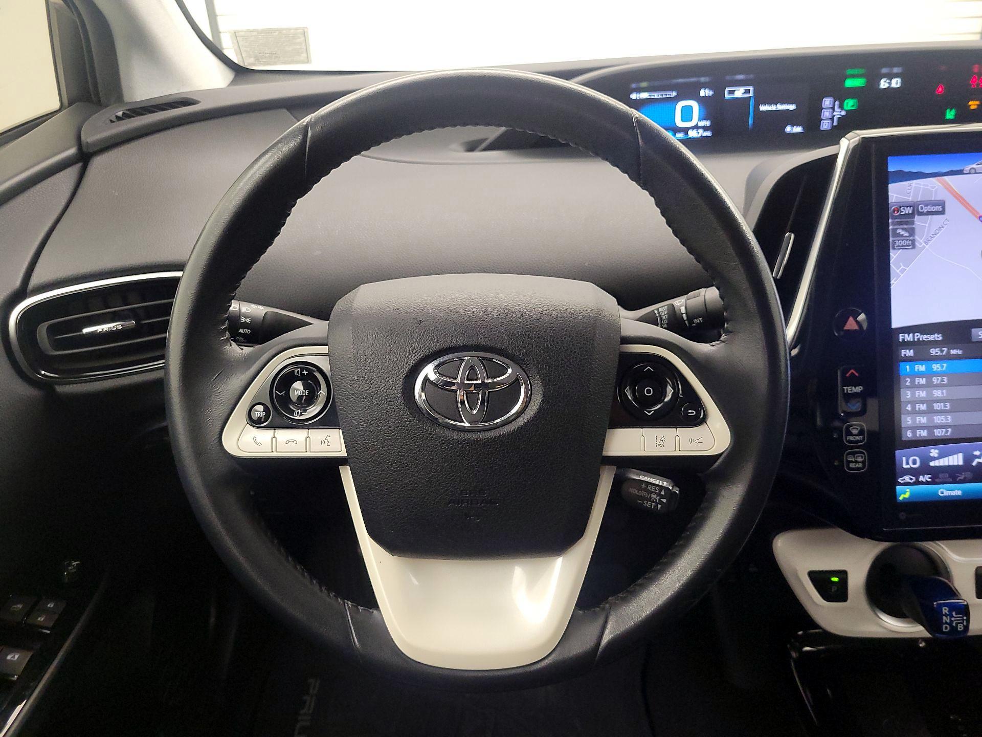 Thumbnail: 2018 Toyota Prius Prime - 10