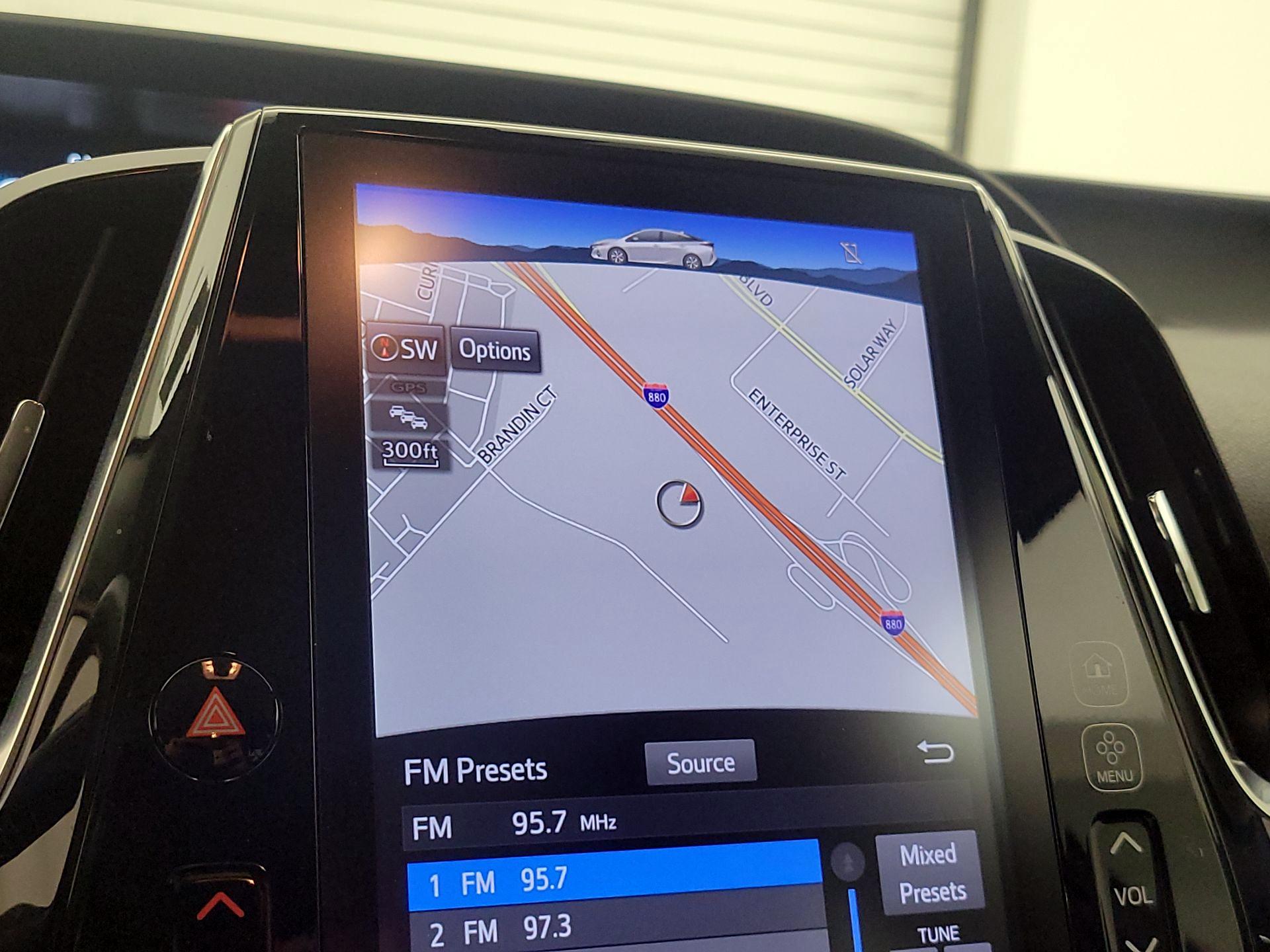 Thumbnail: 2018 Toyota Prius Prime - 14