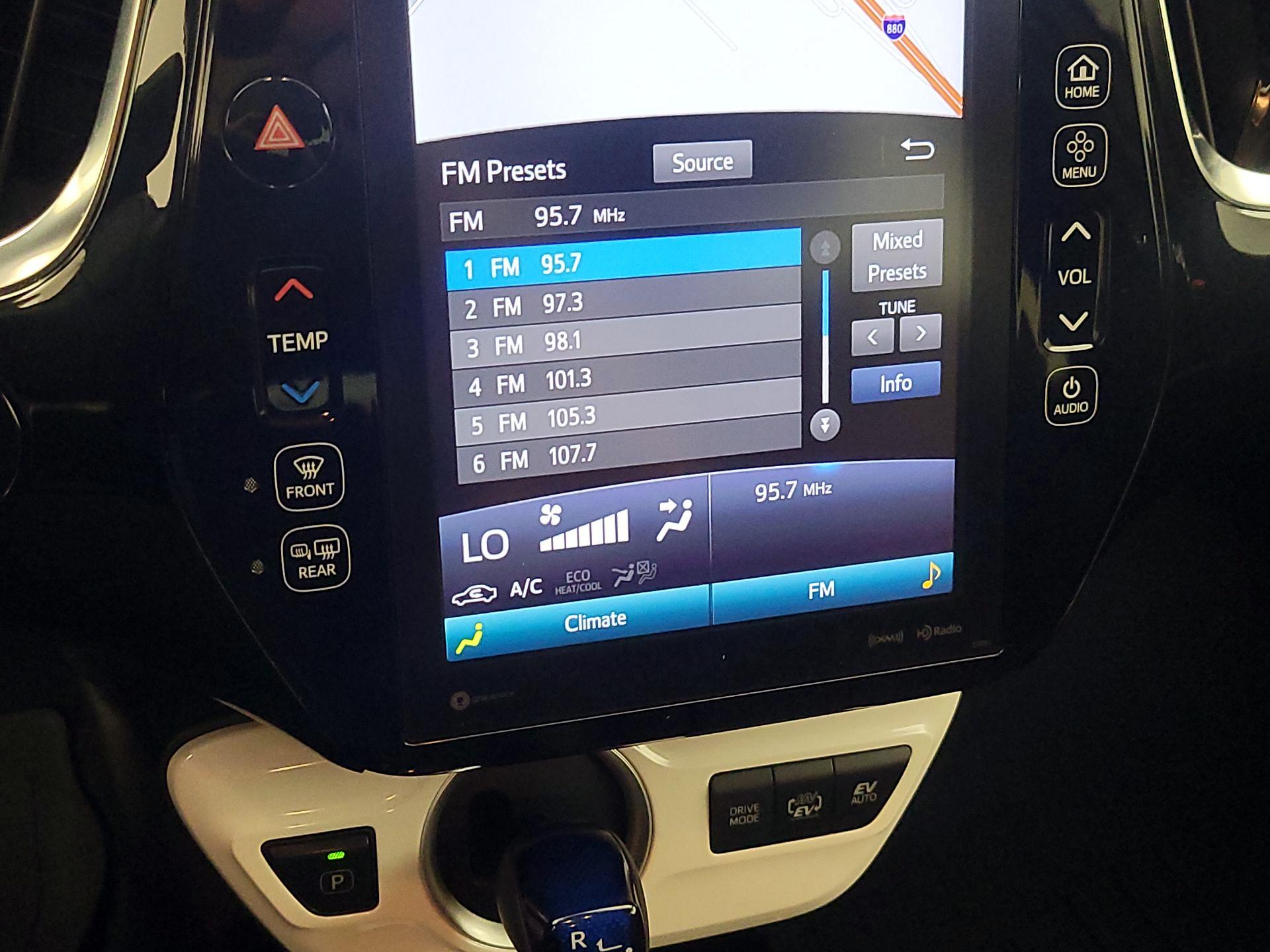 Thumbnail: 2018 Toyota Prius Prime - 16