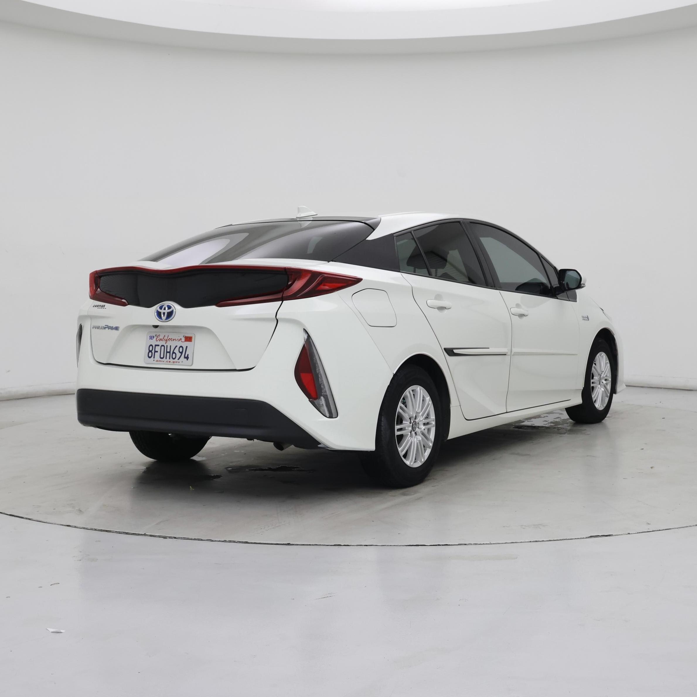 Thumbnail: 2018 Toyota Prius Prime - 8