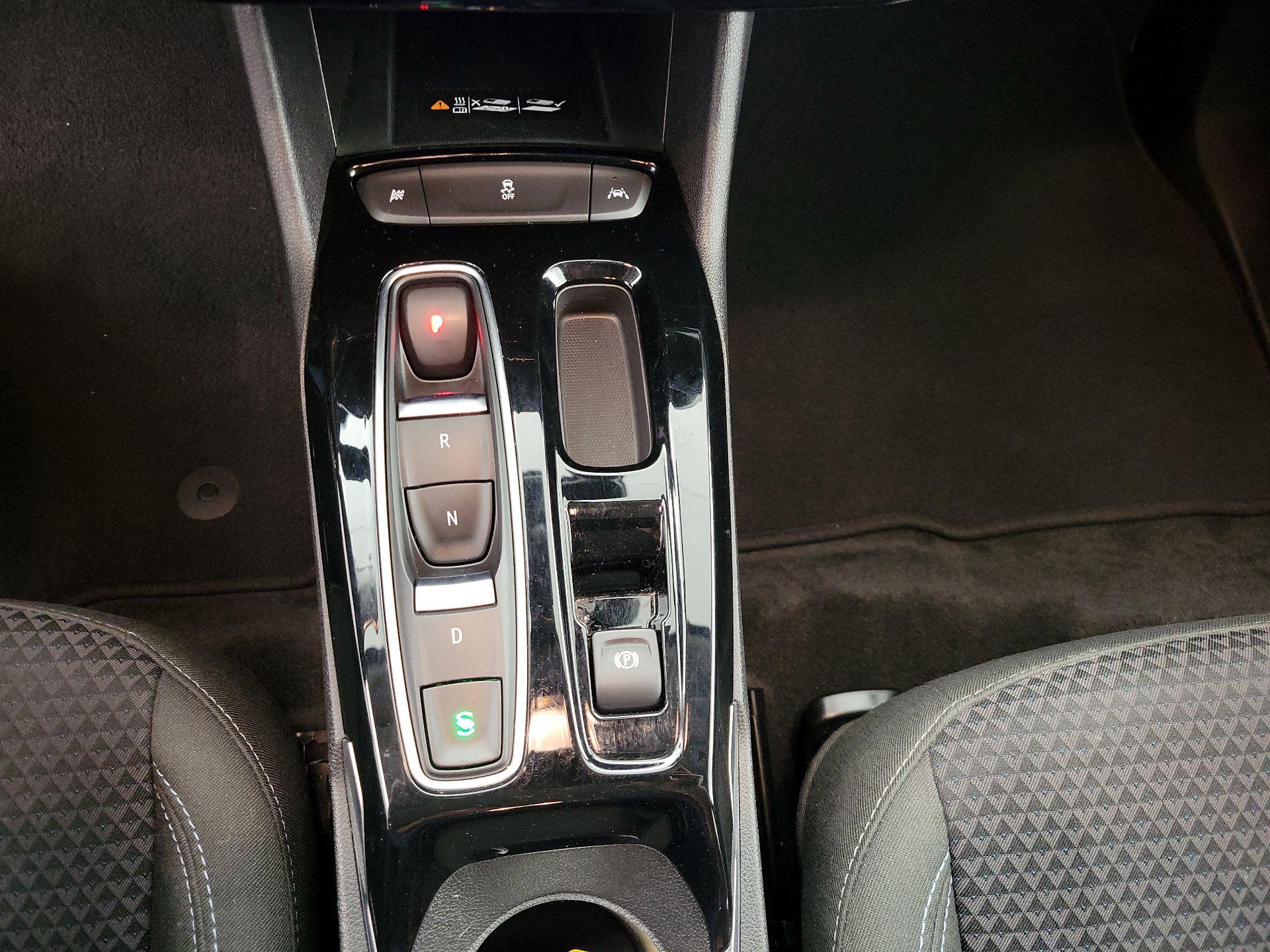 Thumbnail: 2022 Chevrolet Bolt EUV - 17