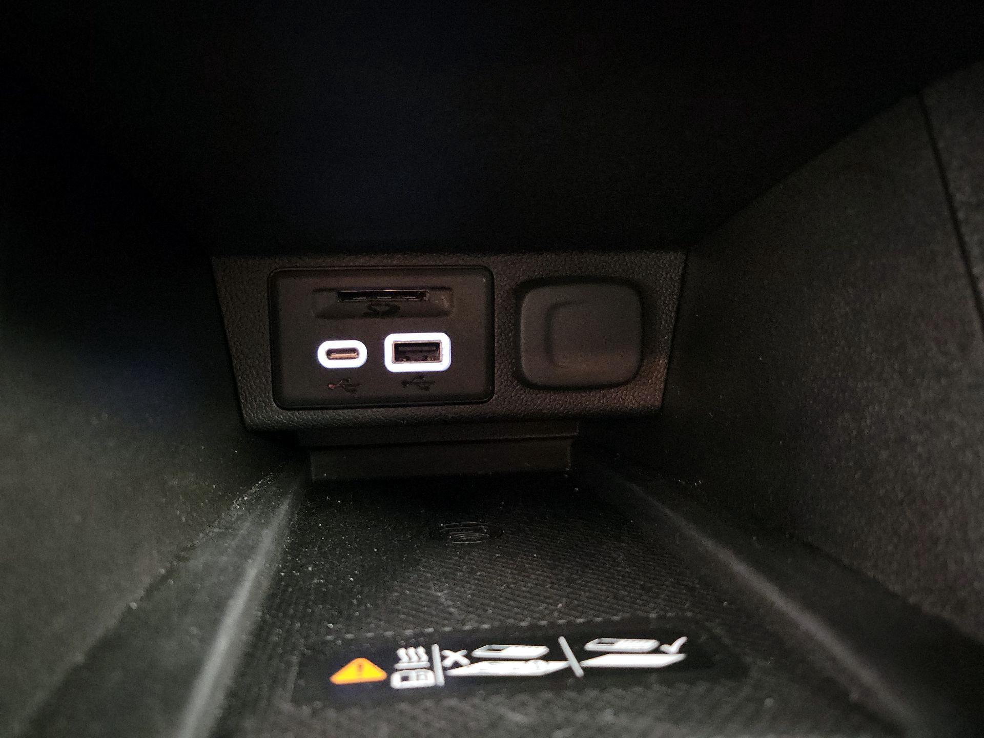 Thumbnail: 2022 Chevrolet Bolt EUV - 18