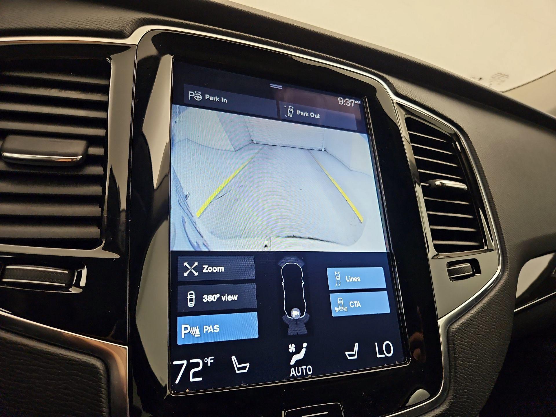 Thumbnail: 2018 Volvo XC90 - 15