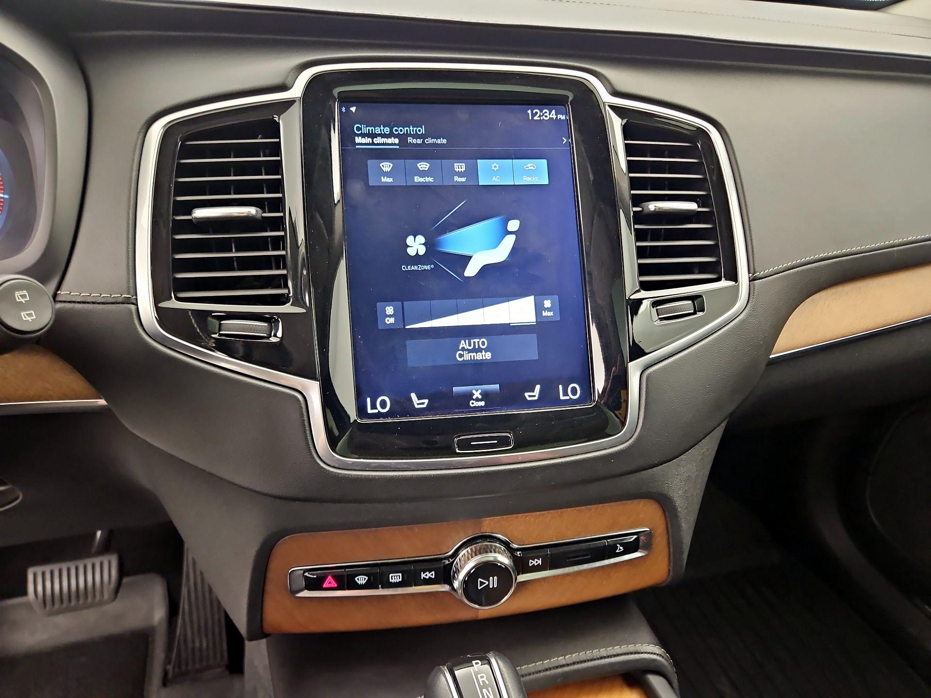 Thumbnail: 2017 Volvo XC90 - 17