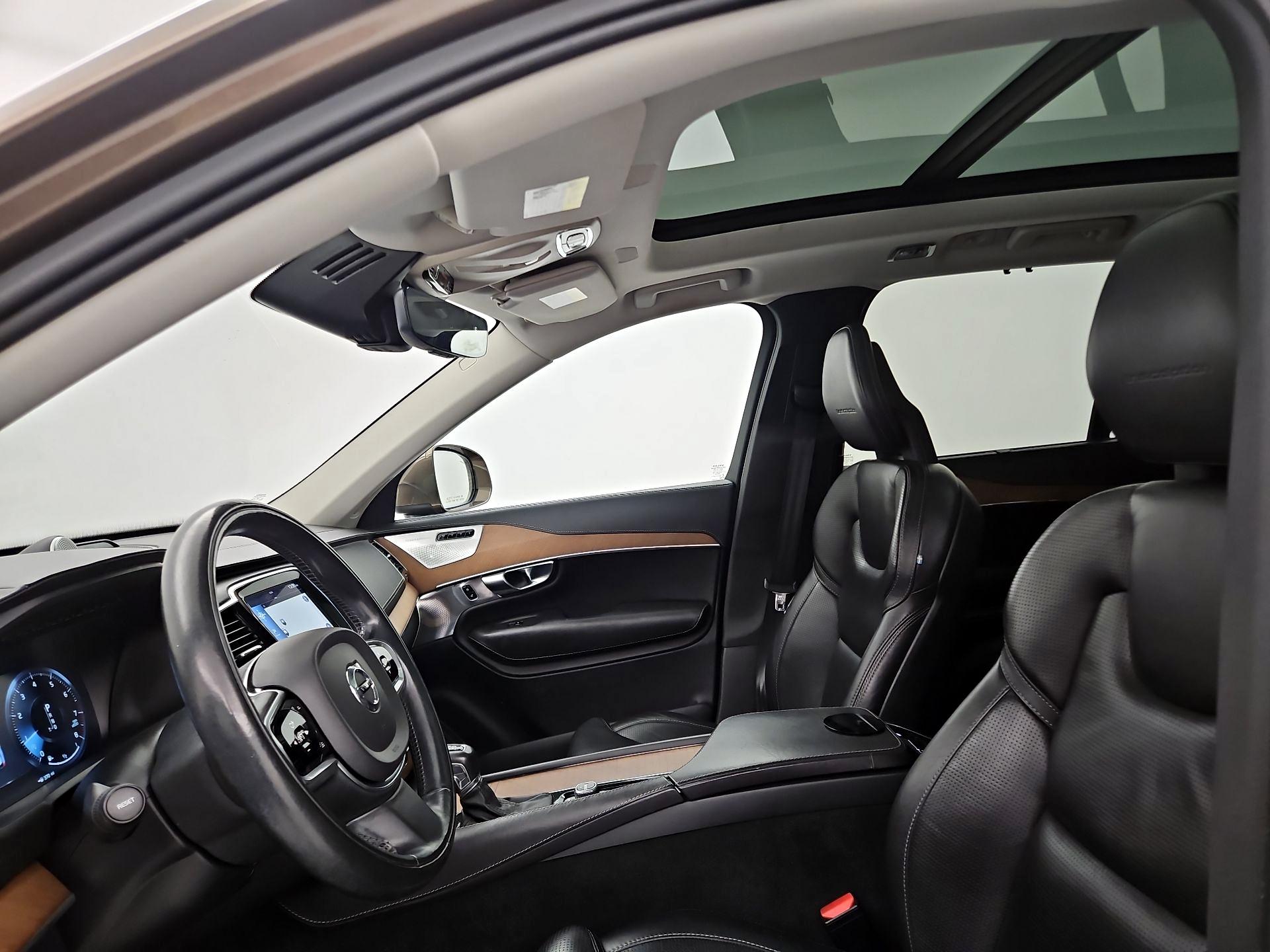 Thumbnail: 2017 Volvo XC90 - 20