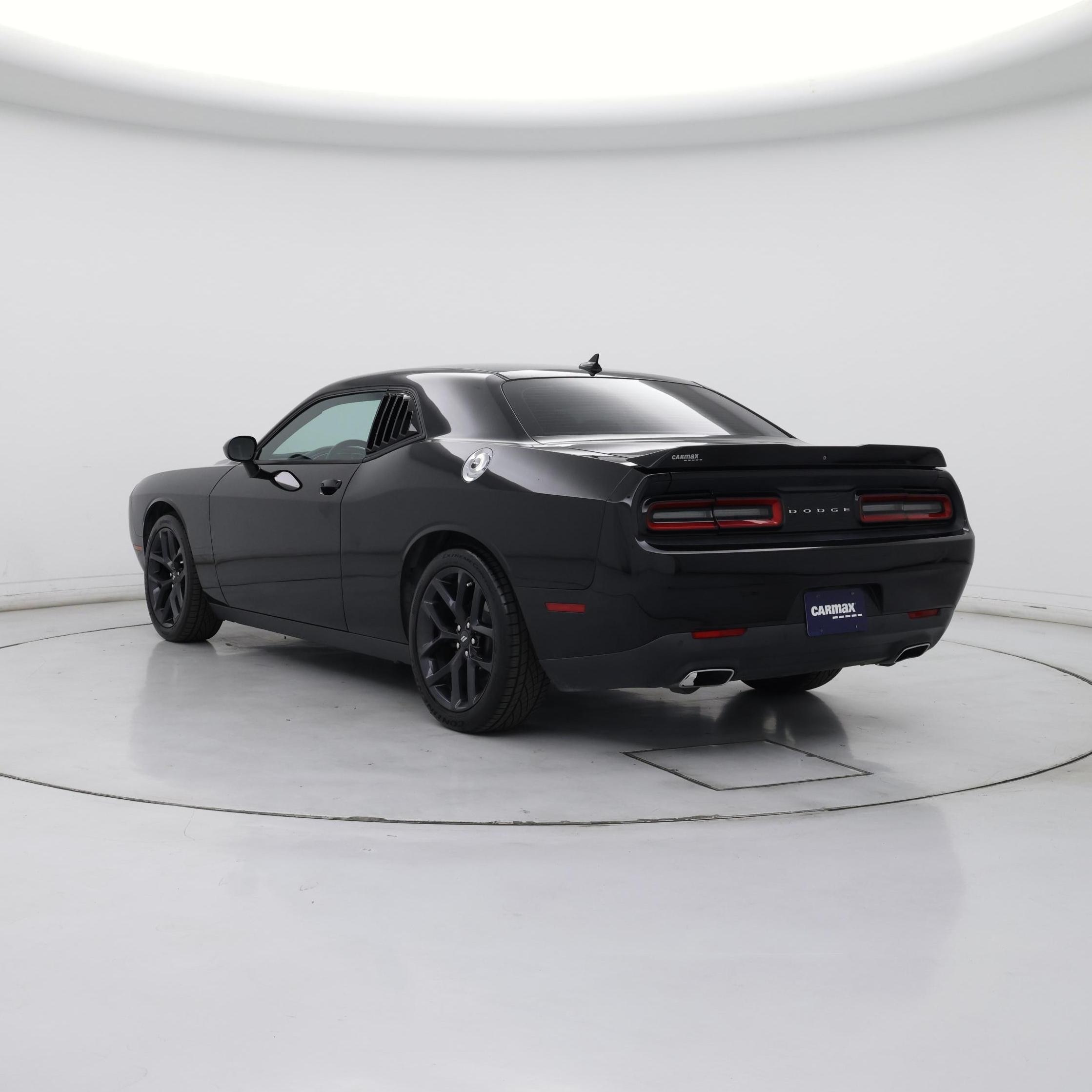 Thumbnail: 2015 Dodge Challenger - 2