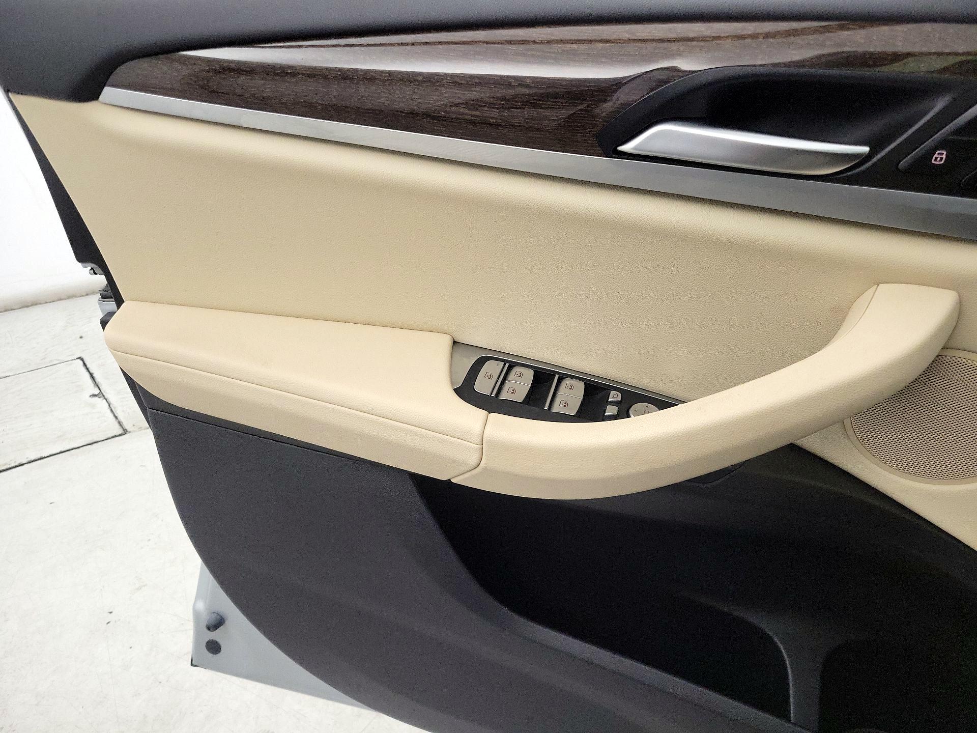 Thumbnail: 2021 BMW X3 - 12