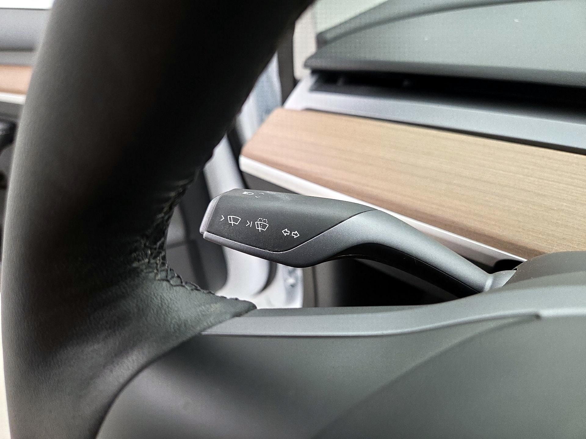 Thumbnail: 2023 Tesla Model 3 - 13