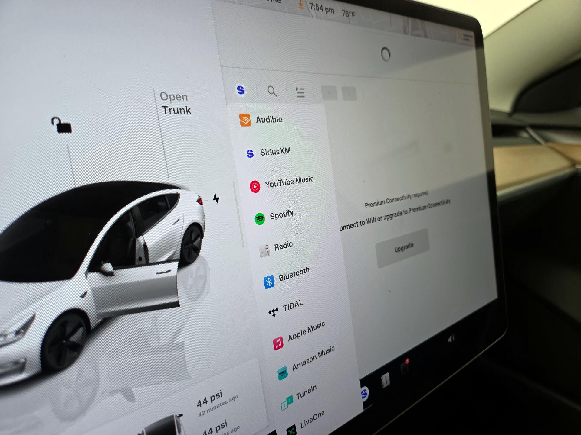 Thumbnail: 2023 Tesla Model 3 - 15