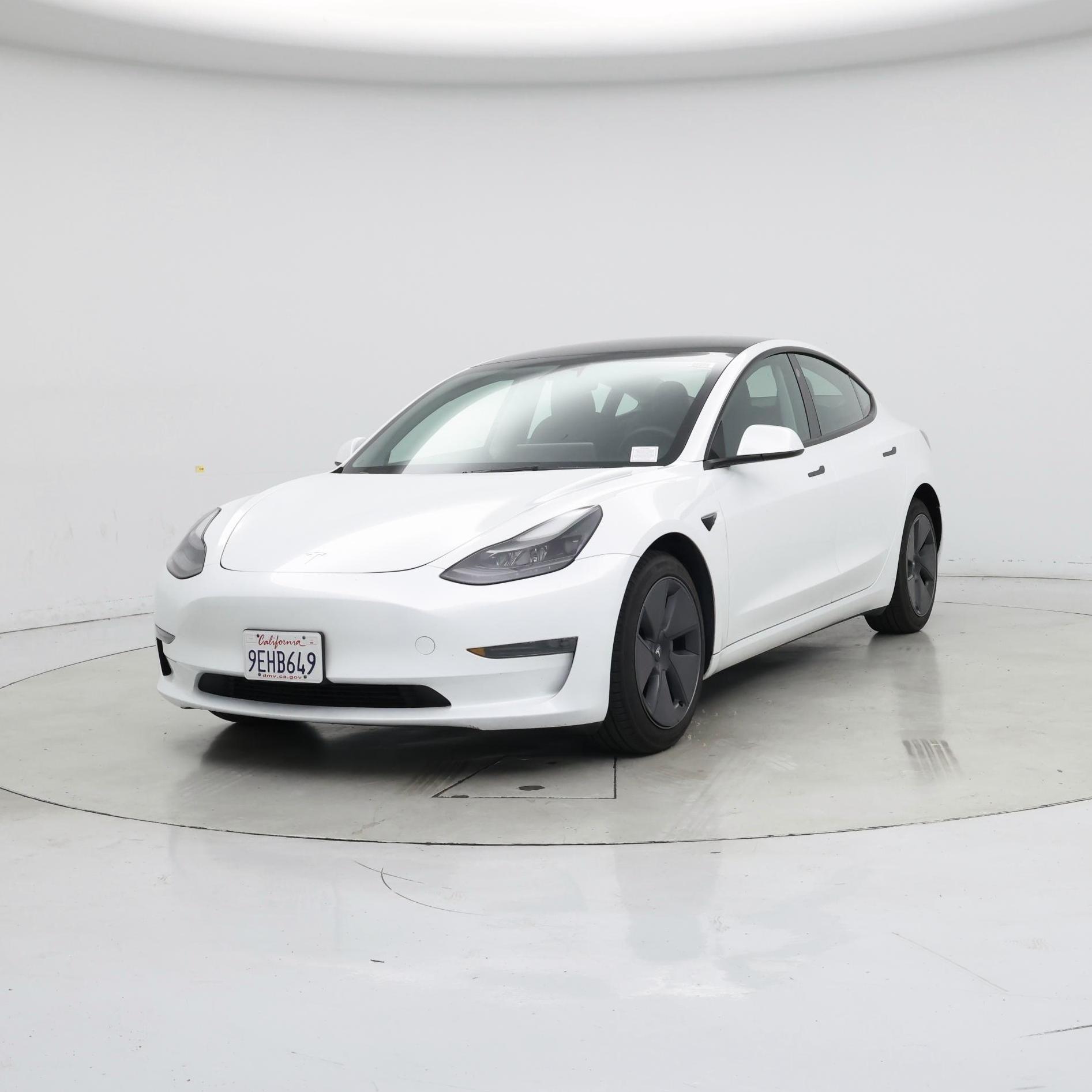 Thumbnail: 2023 Tesla Model 3 - 4