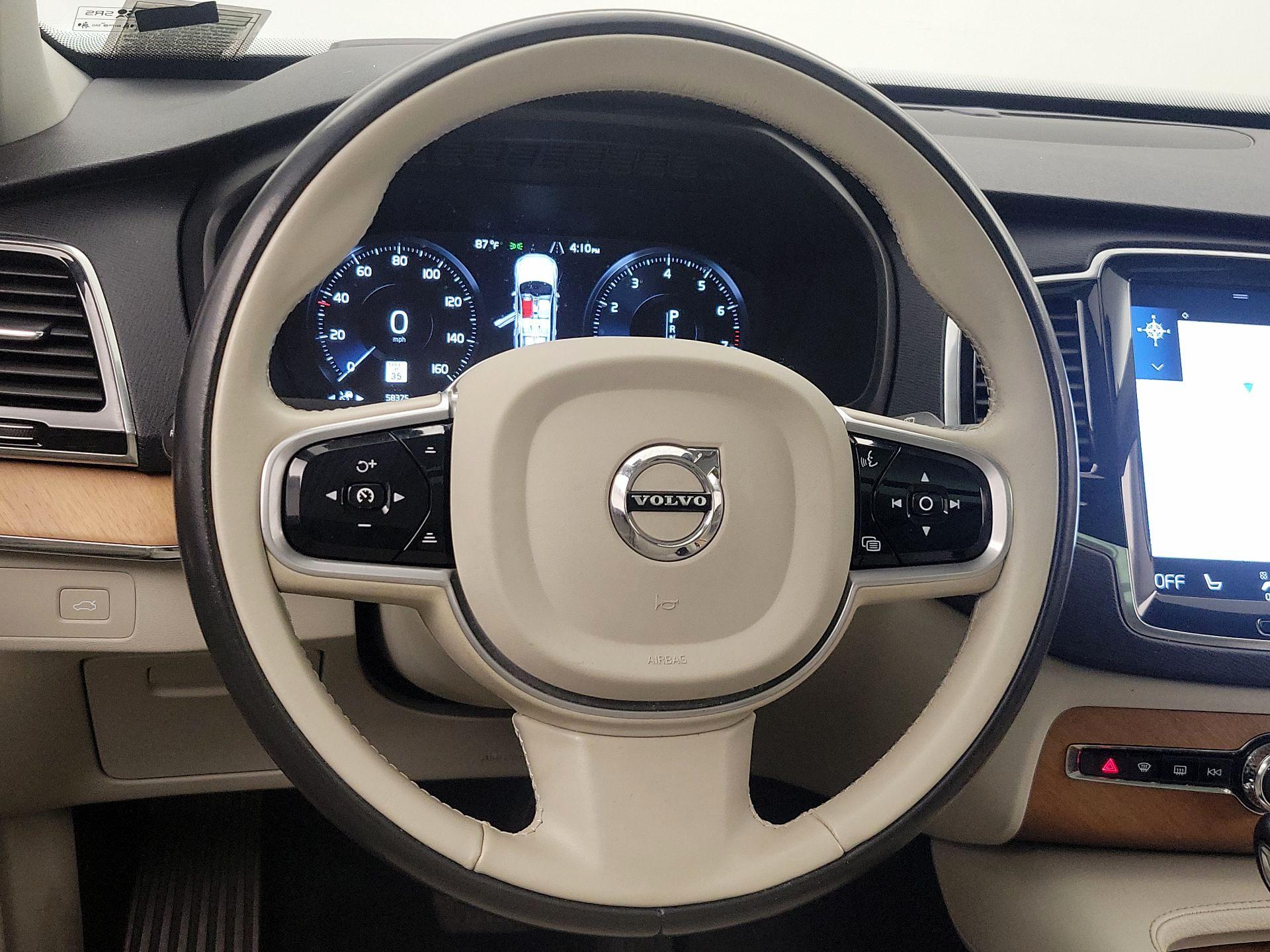 Thumbnail: 2021 Volvo XC90 - 10