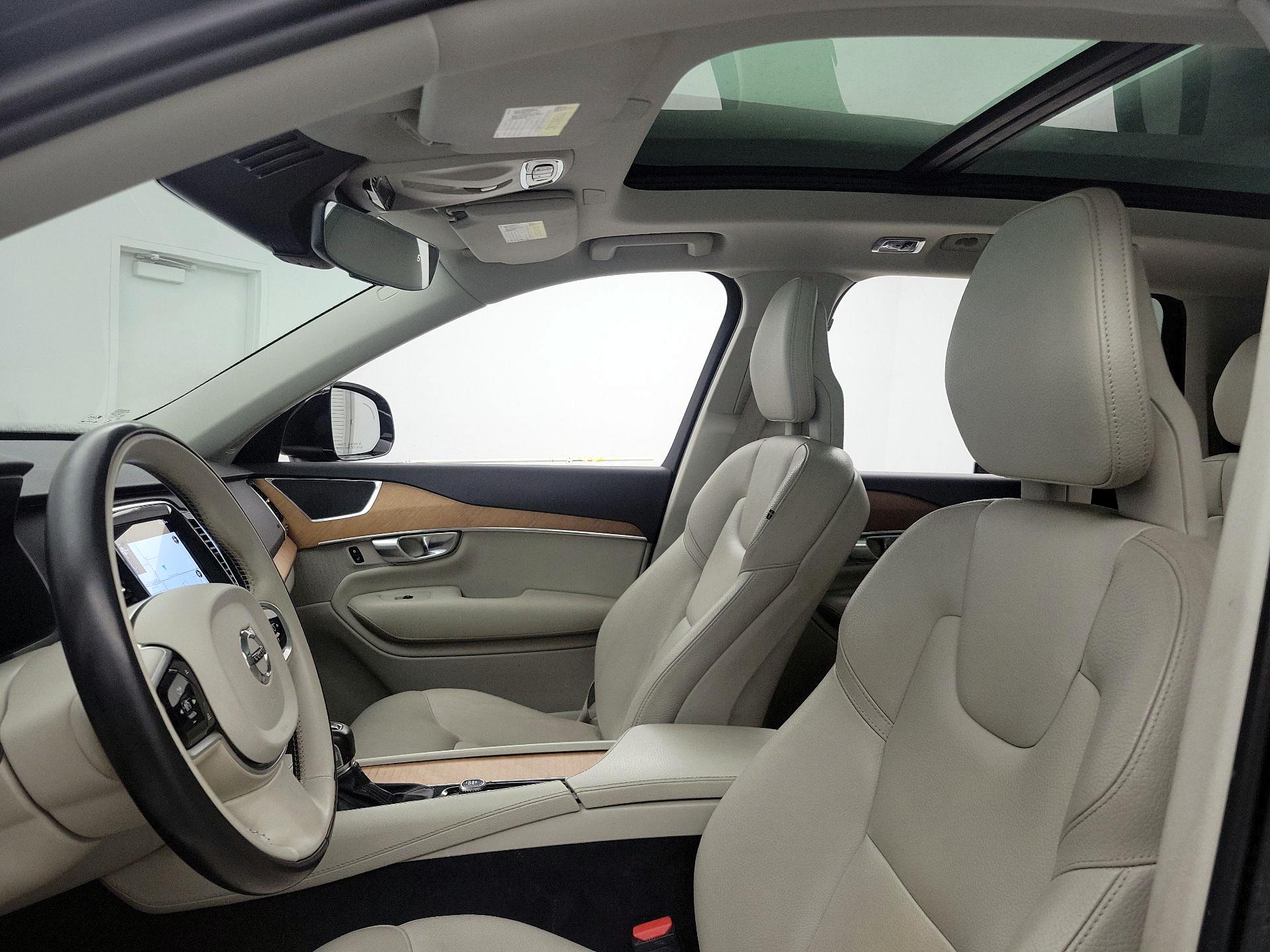 Thumbnail: 2021 Volvo XC90 - 20