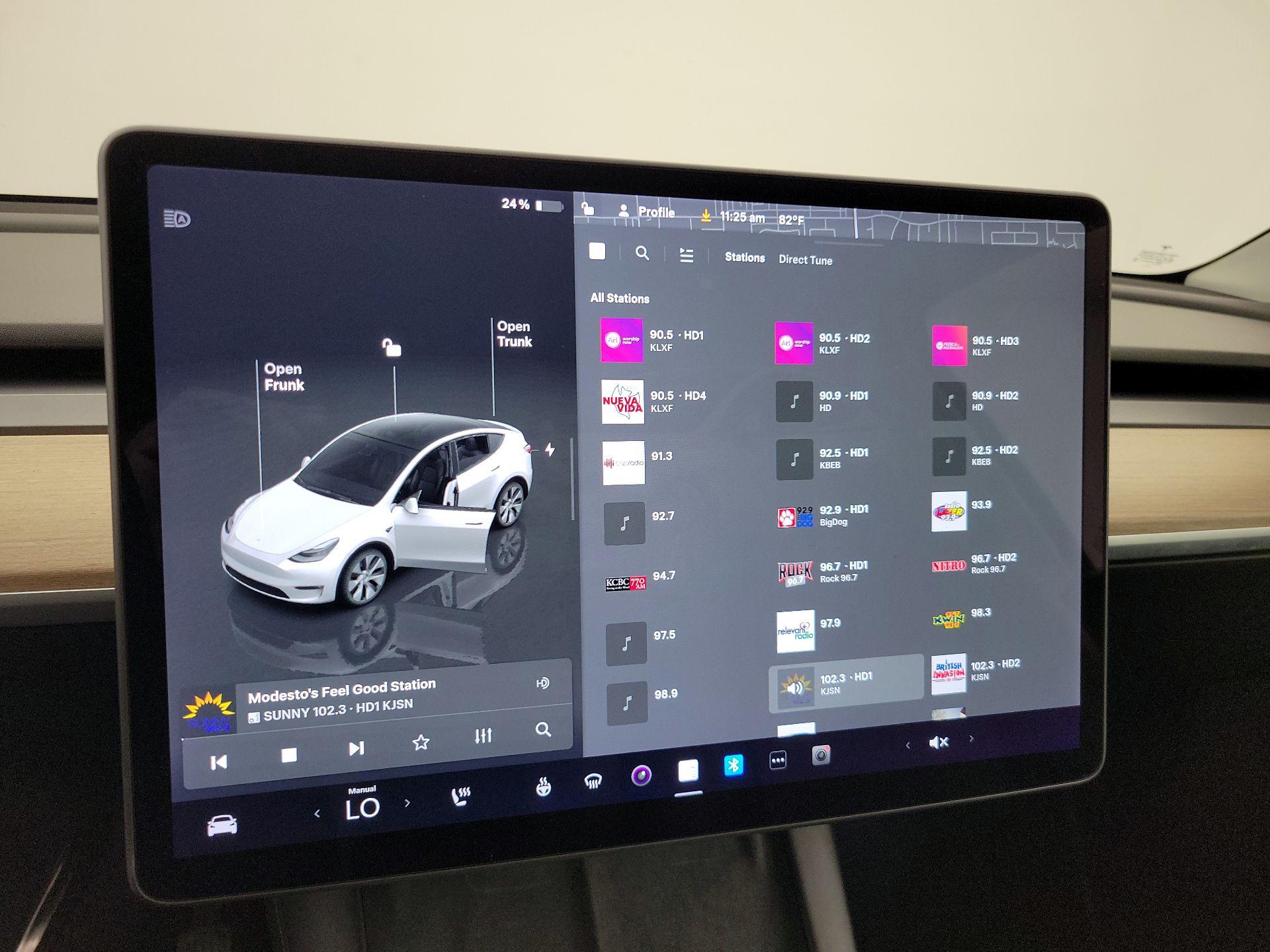 Thumbnail: 2022 Tesla Model Y - 15