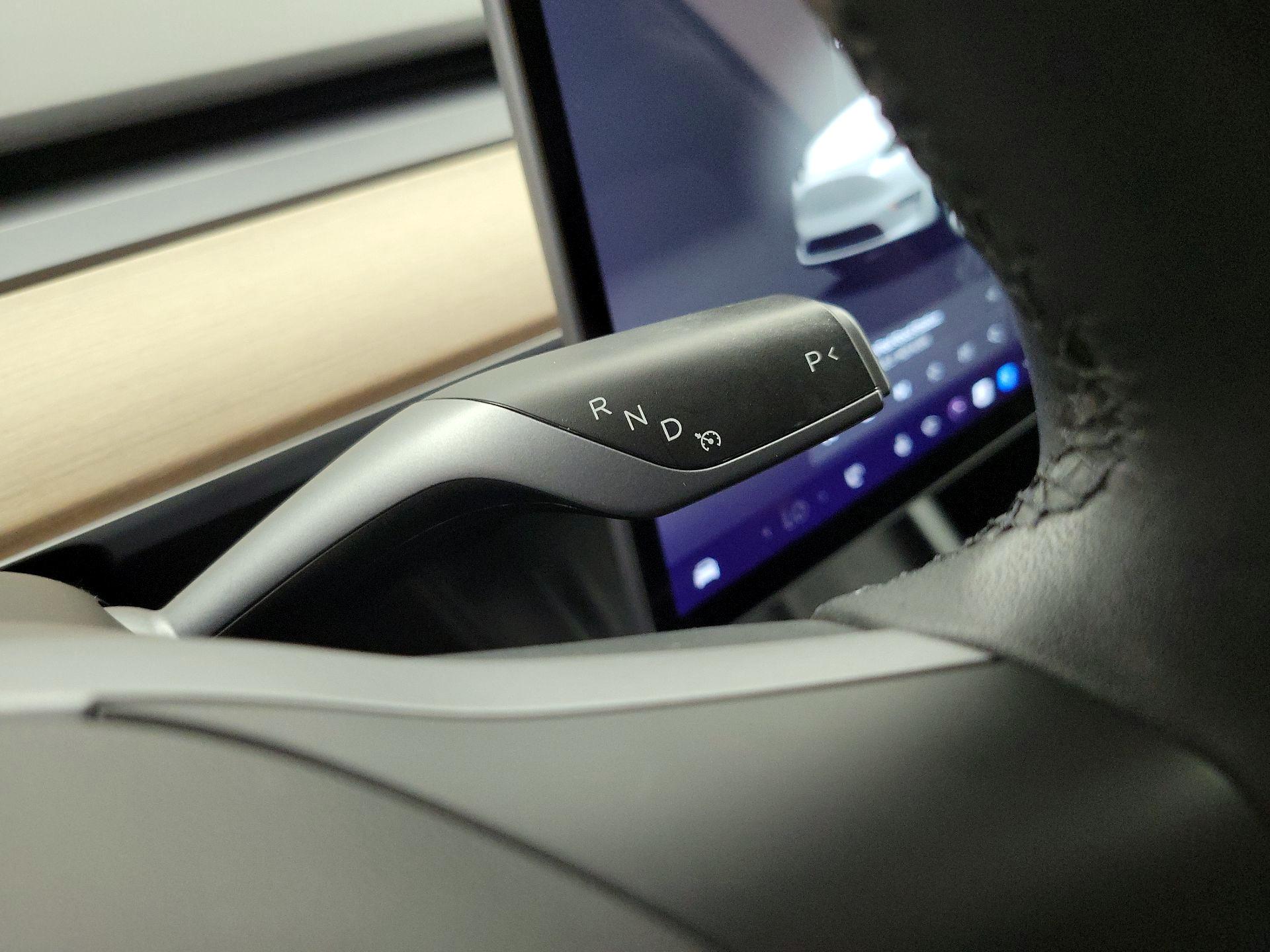 Thumbnail: 2022 Tesla Model Y - 17