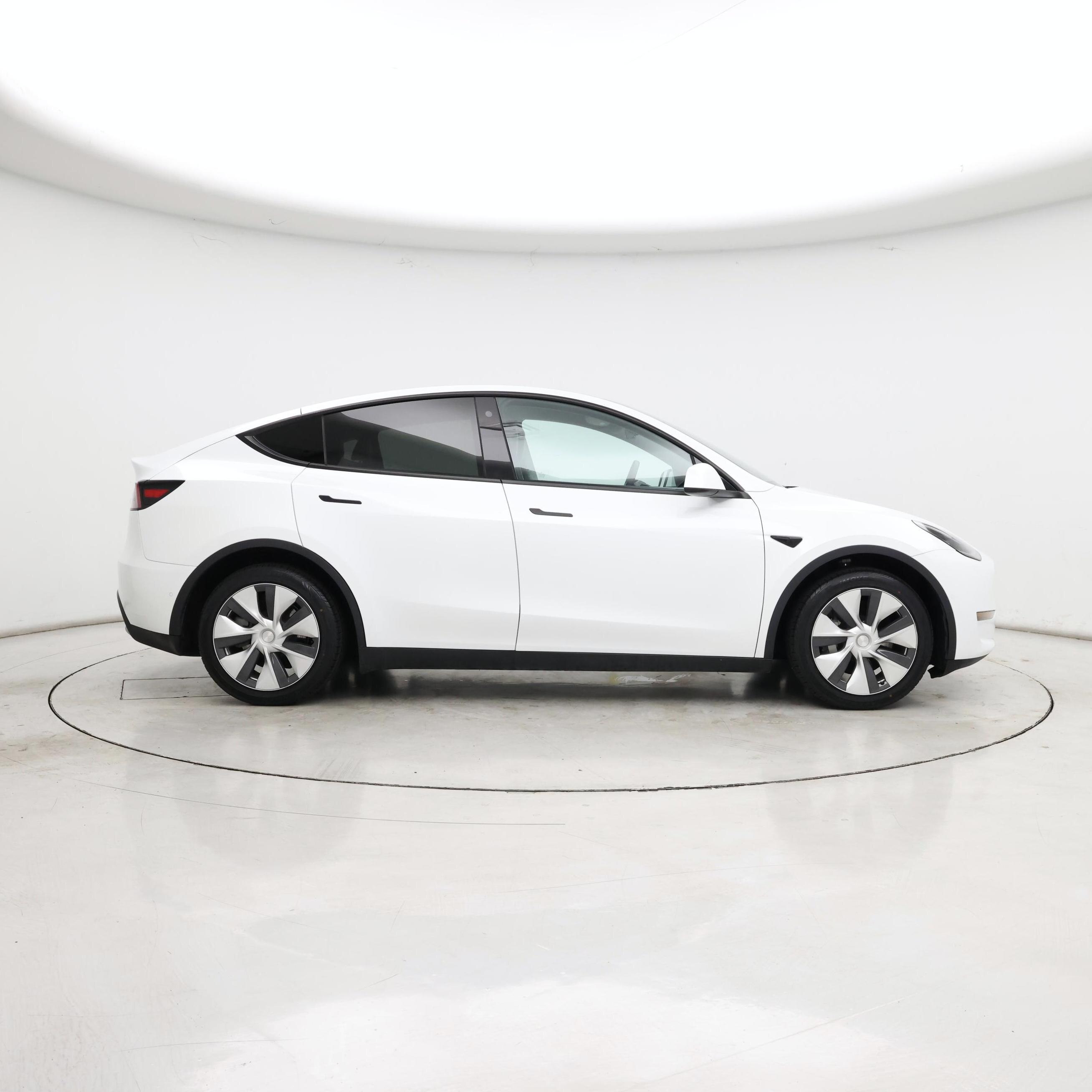 Thumbnail: 2022 Tesla Model Y - 7