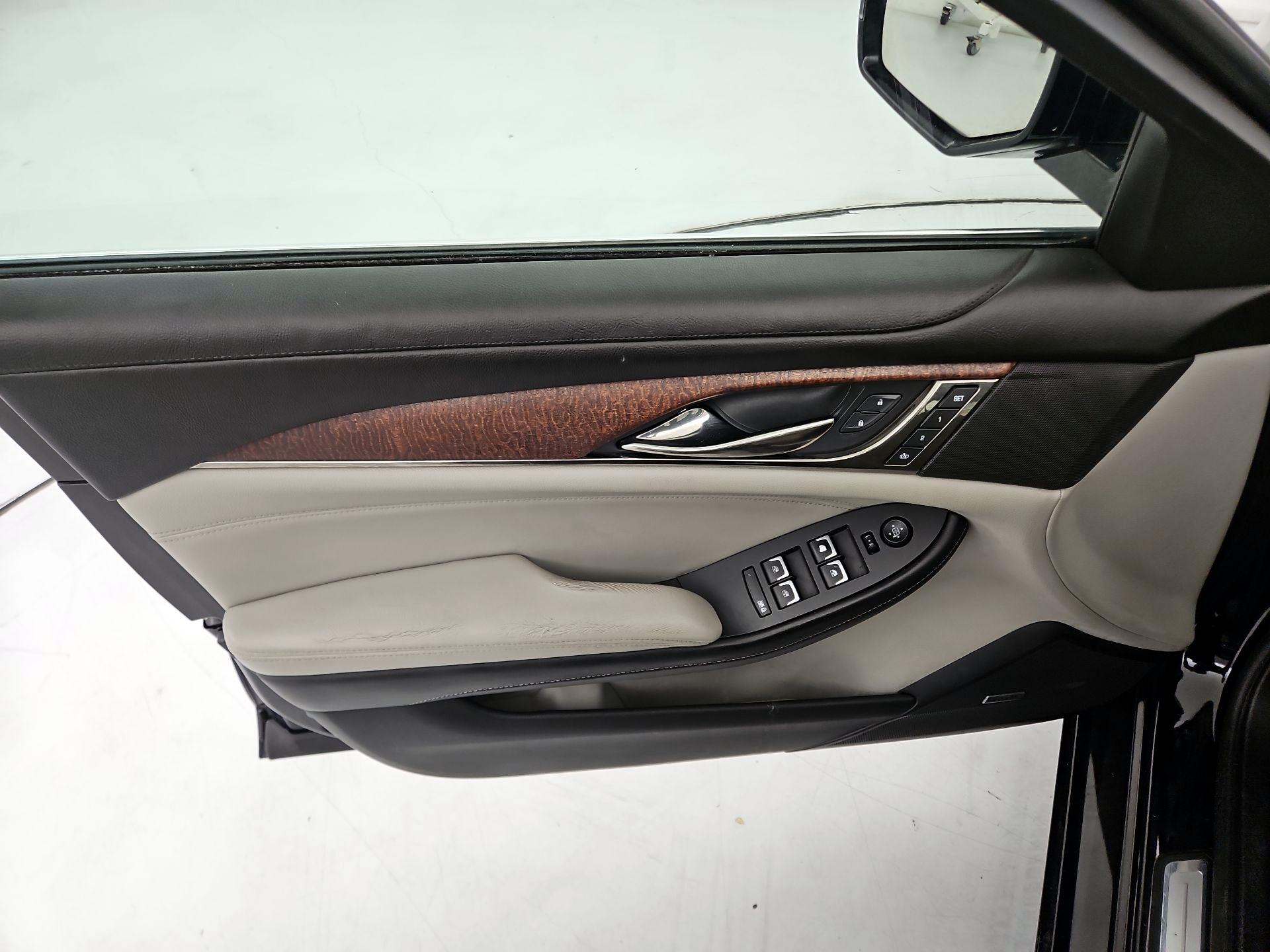 Thumbnail: 2015 Cadillac CTS - 12