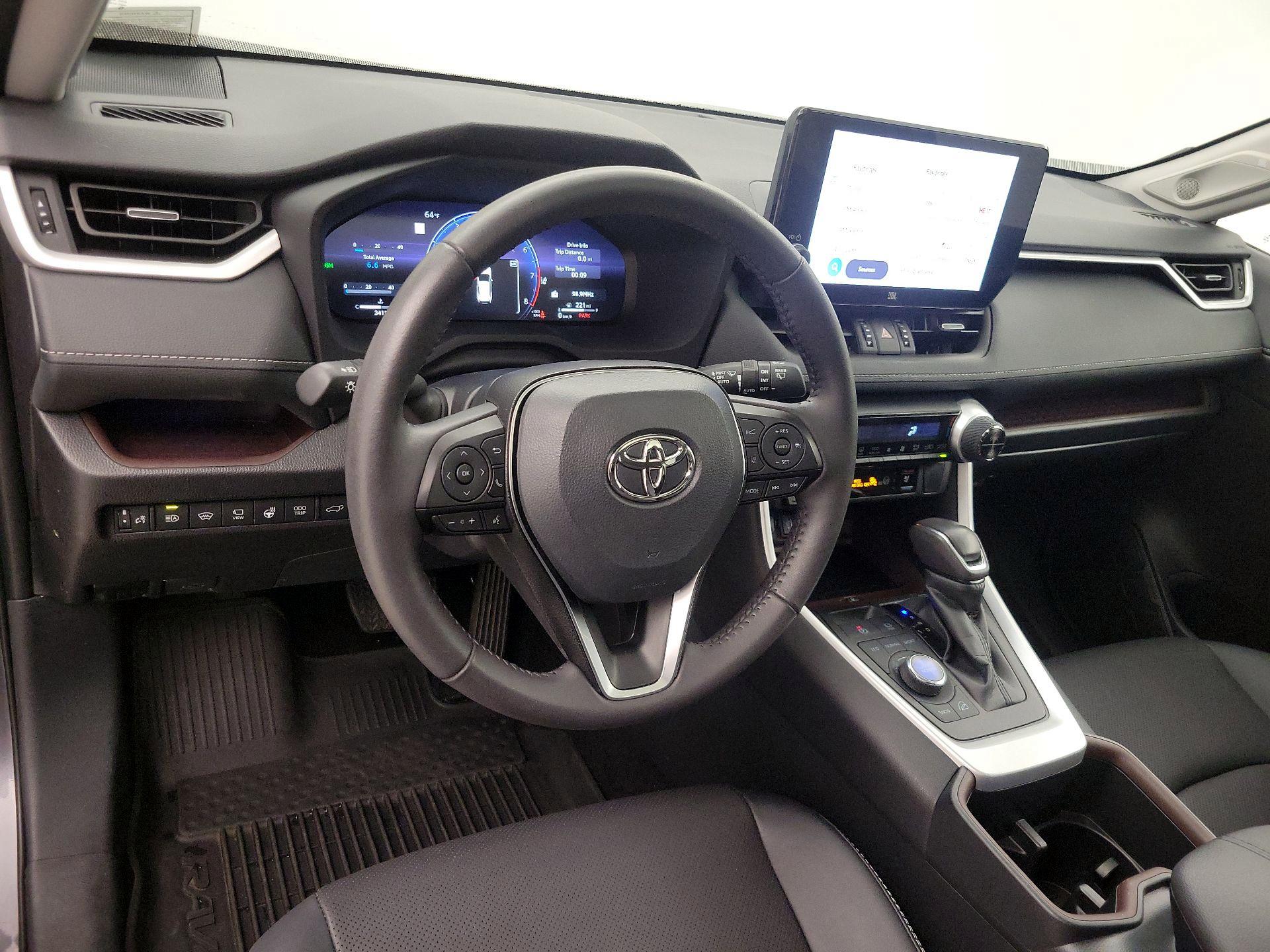 Thumbnail: 2025 Toyota RAV4 - 9