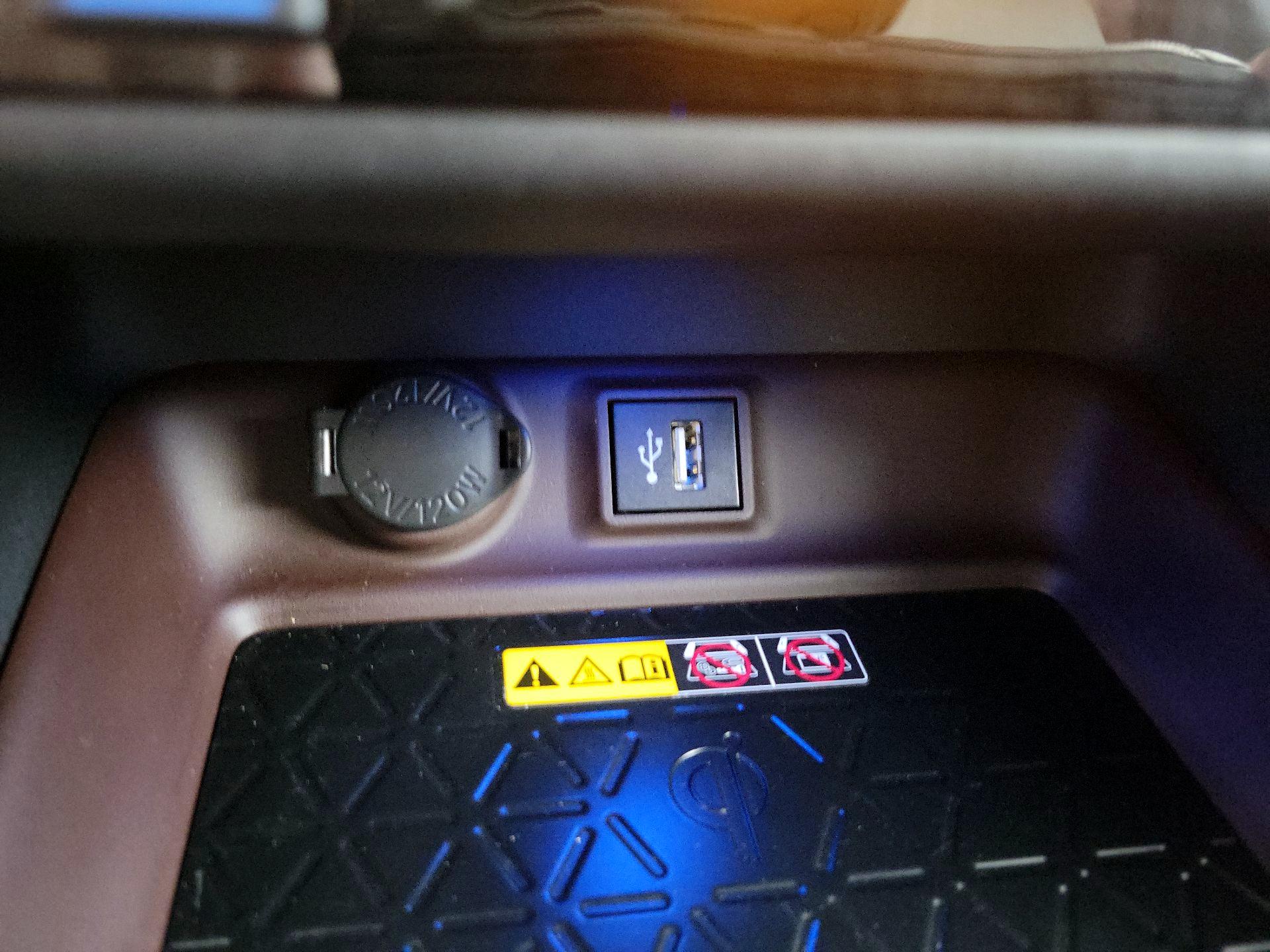 Thumbnail: 2025 Toyota RAV4 - 18
