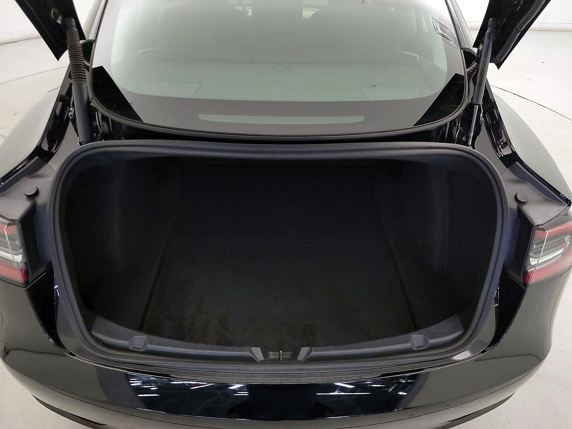 Thumbnail: 2023 Tesla Model 3 - 20