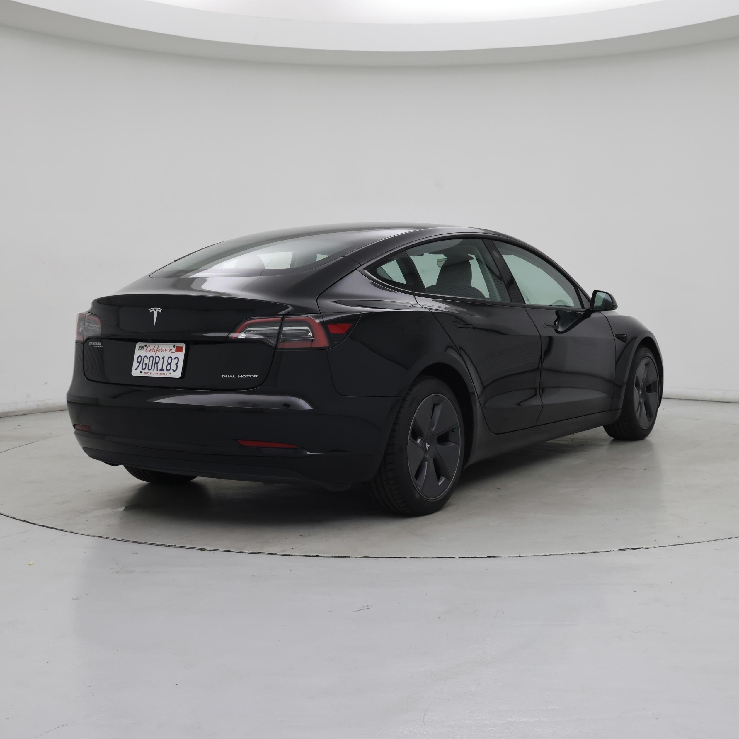 Thumbnail: 2023 Tesla Model 3 - 8