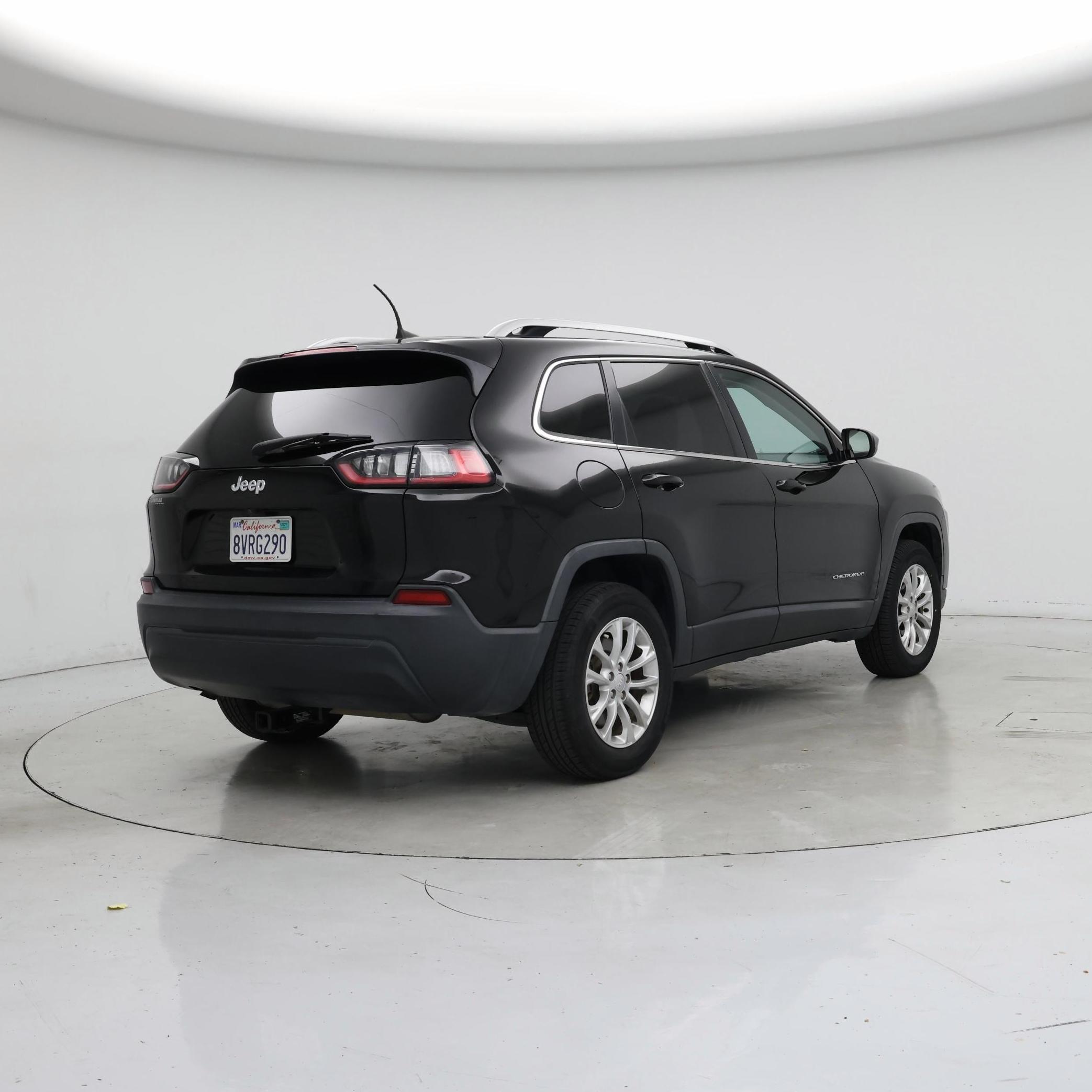 Thumbnail: 2019 Jeep Cherokee - 8