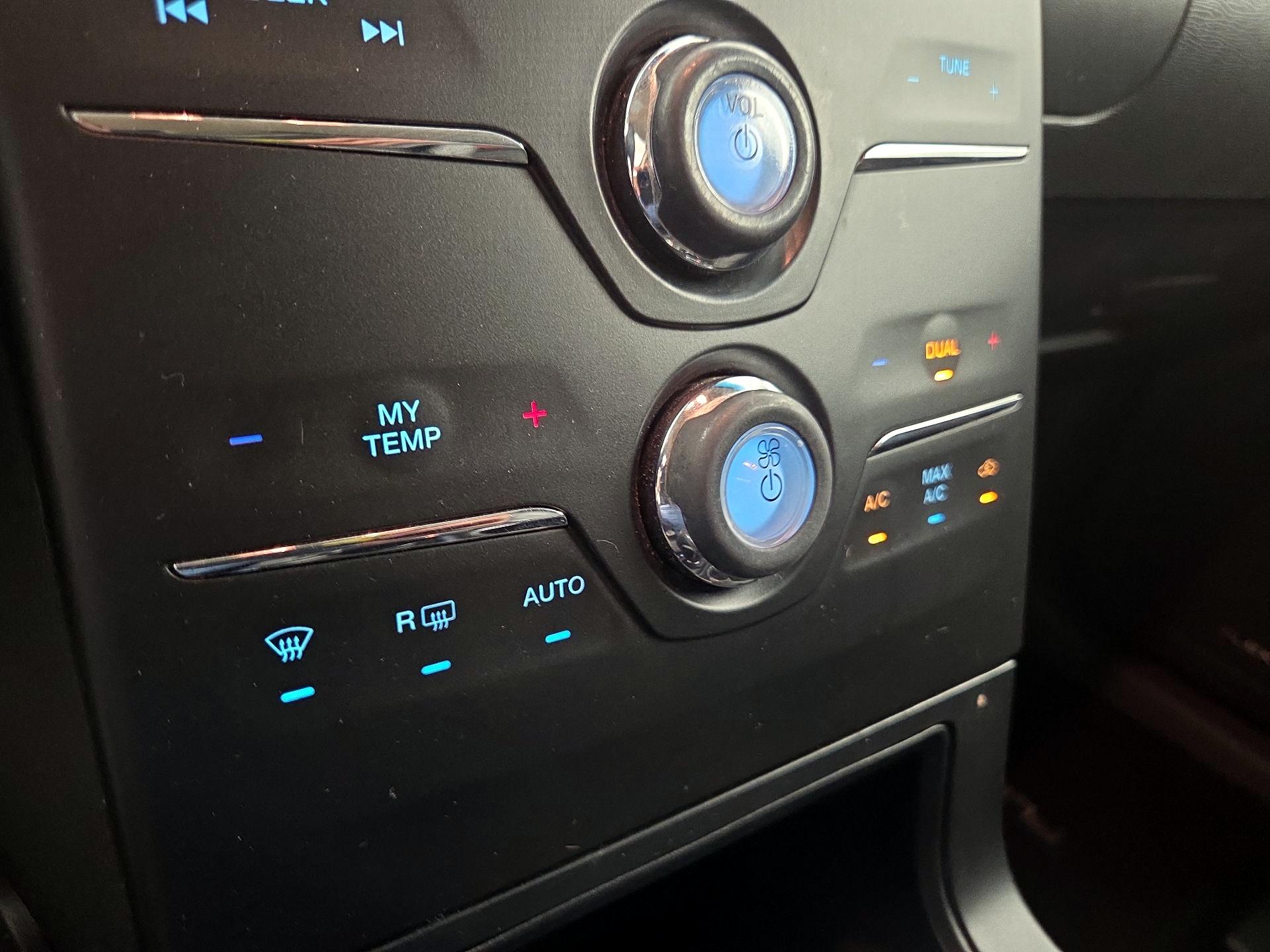 Thumbnail: 2014 Ford Flex - 16