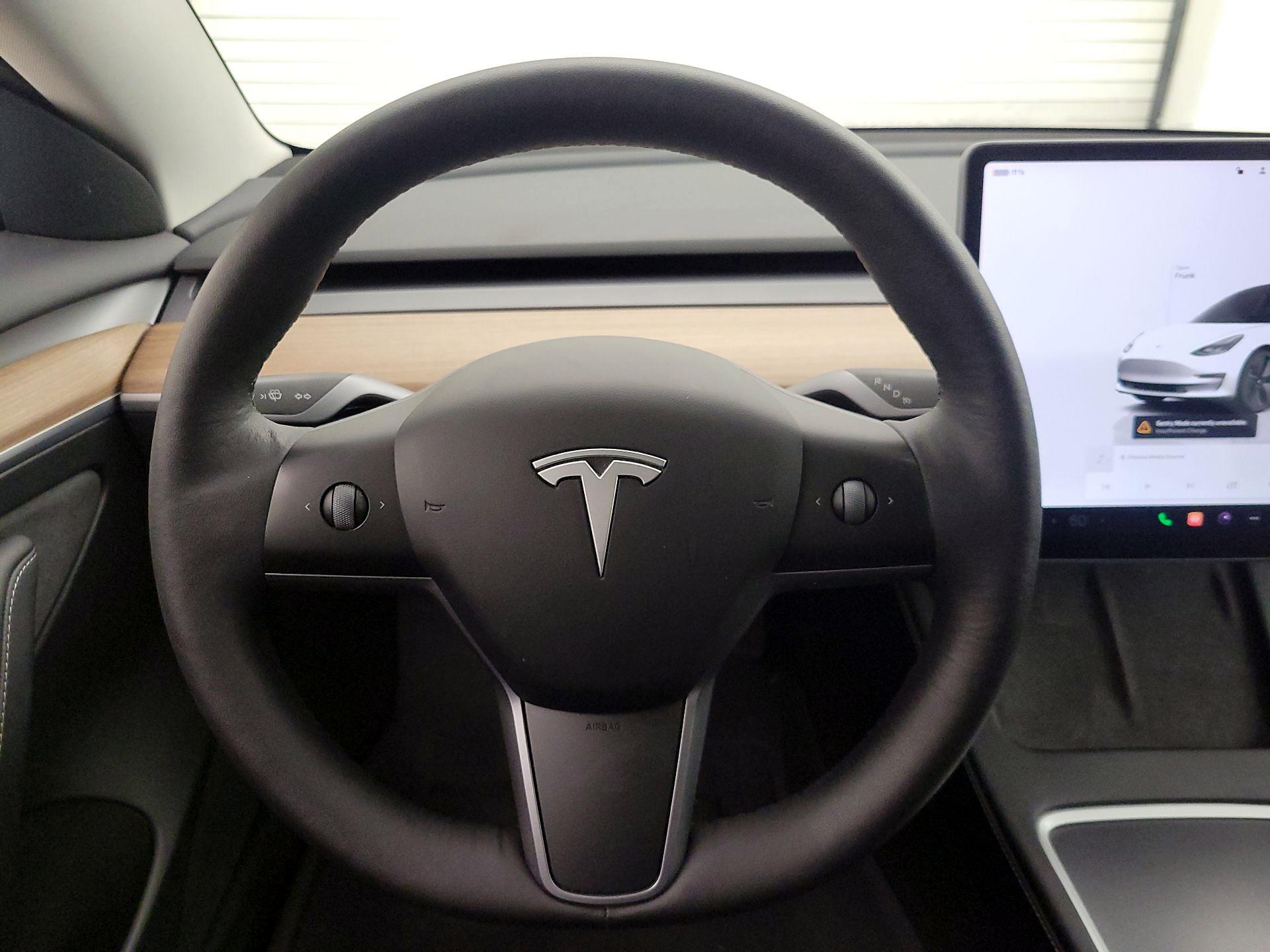 Thumbnail: 2023 Tesla Model 3 - 10